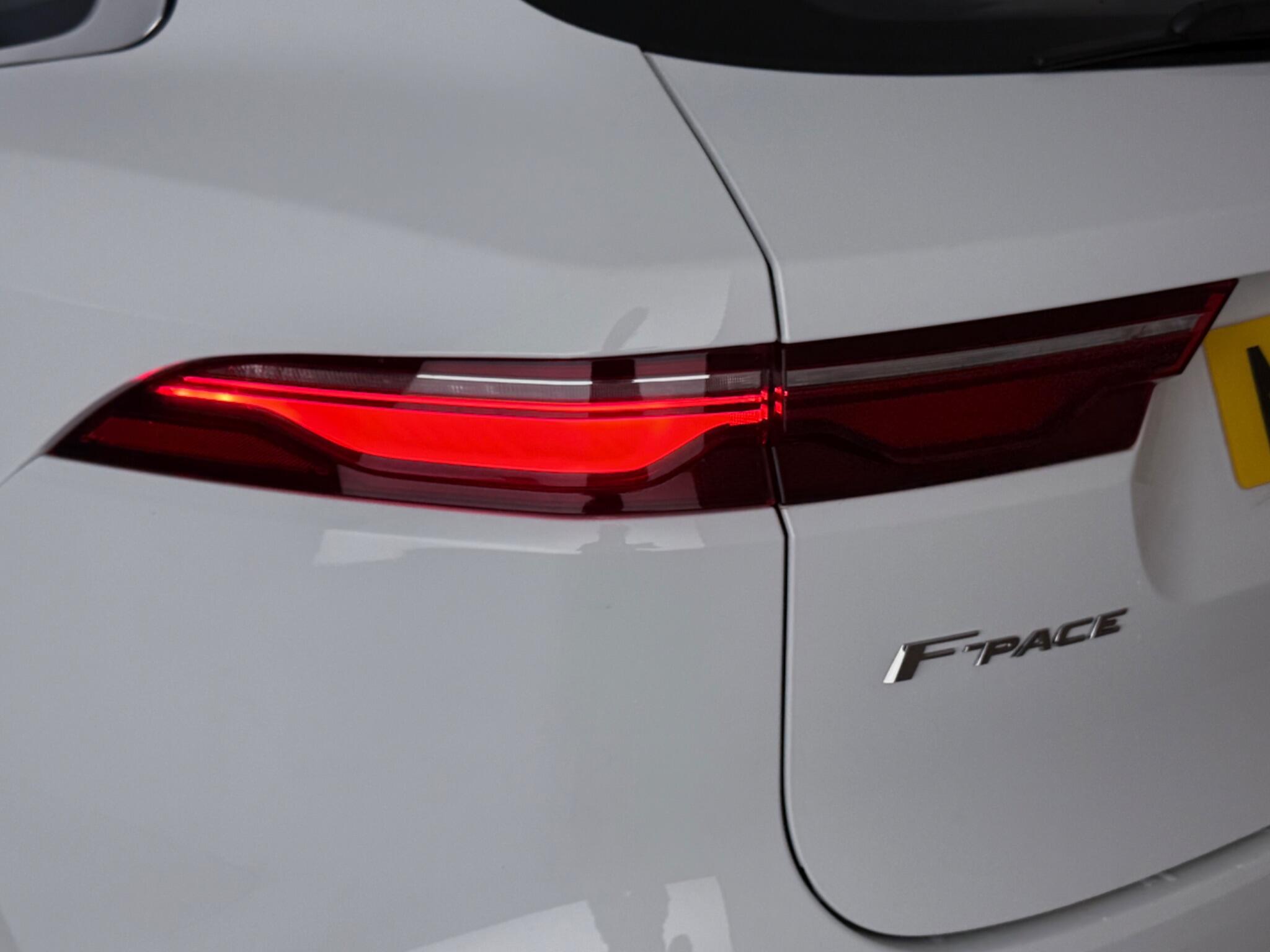 Jaguar F-Pace view 12