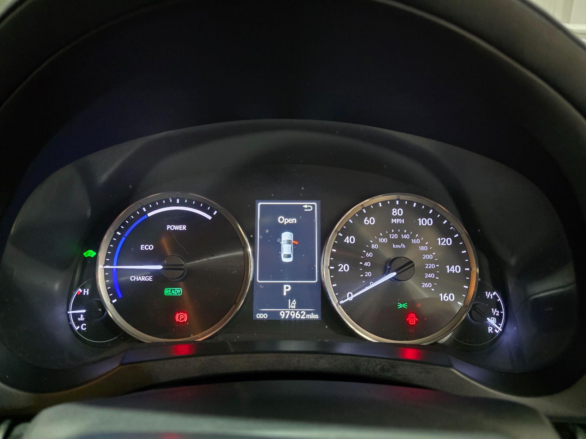 Lexus Is view 11
