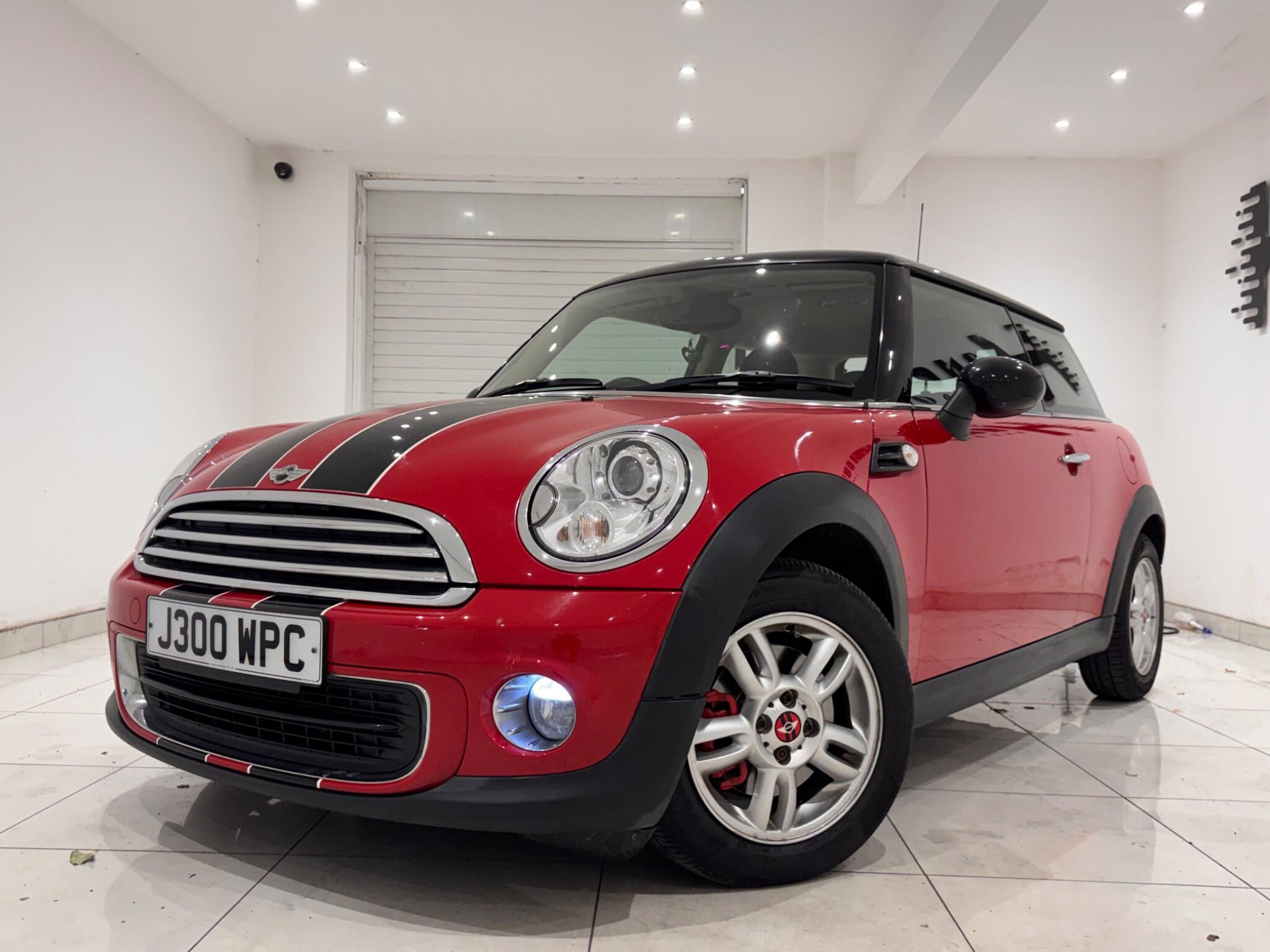 Mini Hatch view 4