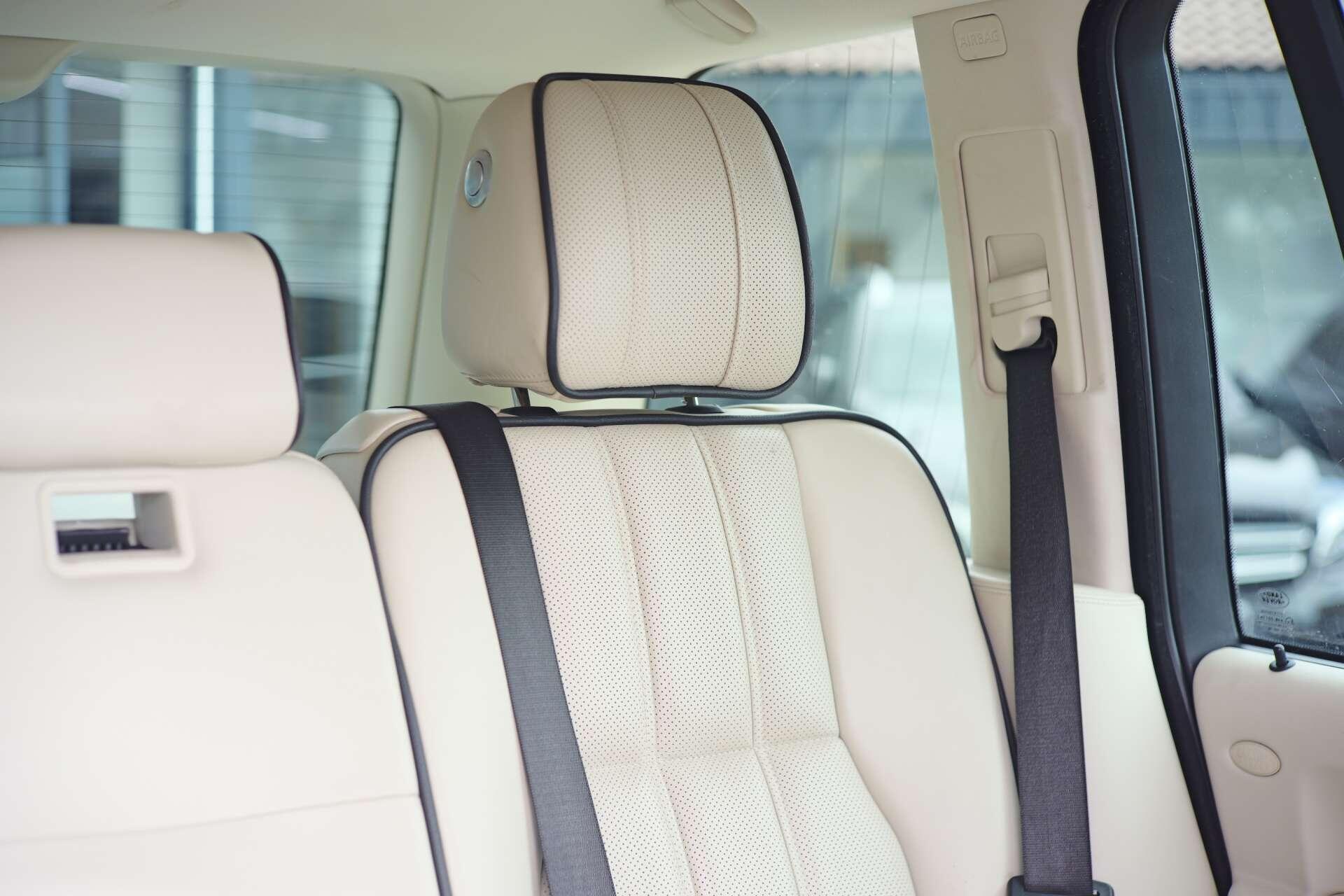 Land Rover Range Rover view 15