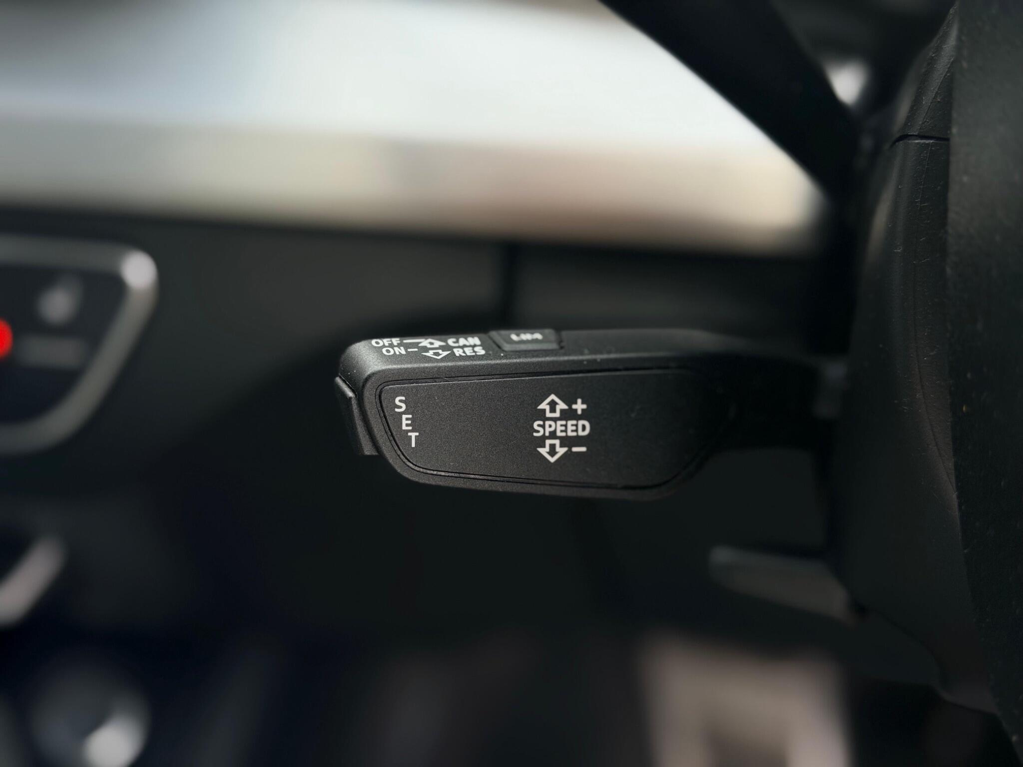 Audi Q5 view 28