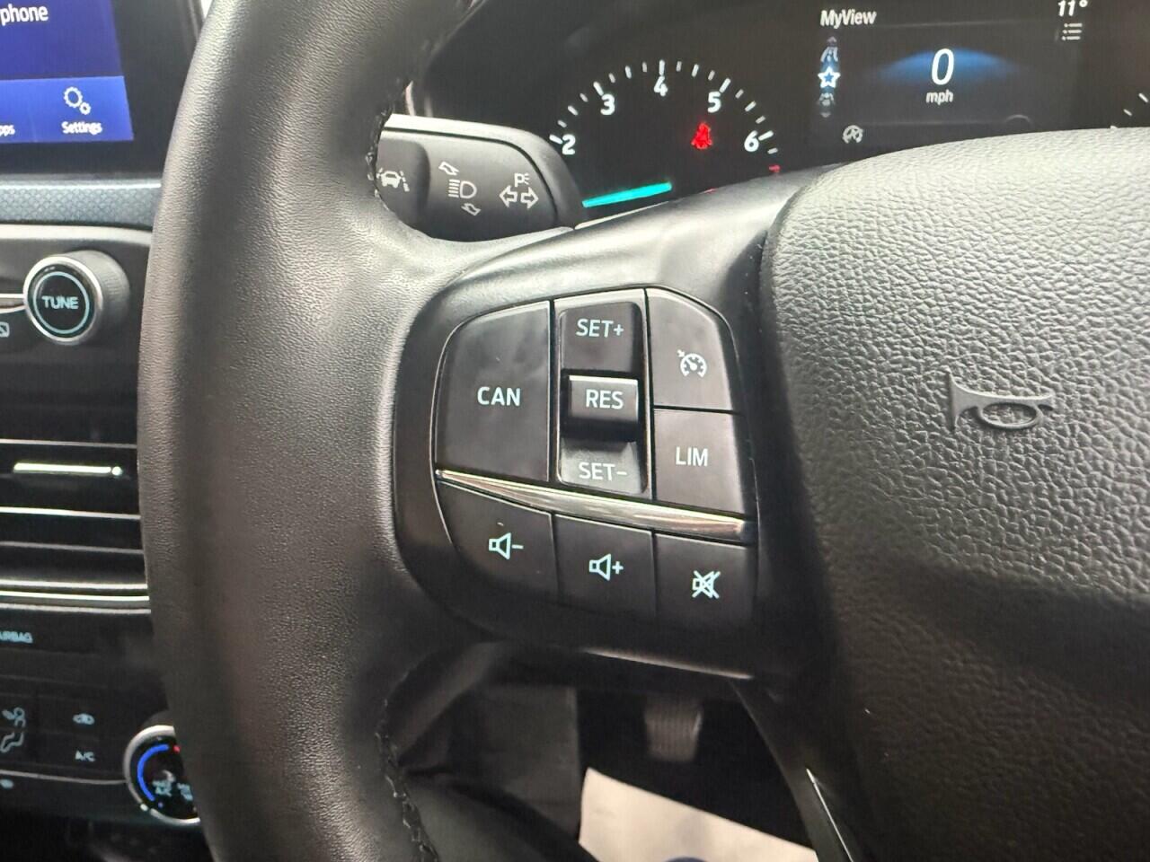 Ford Focus view 14