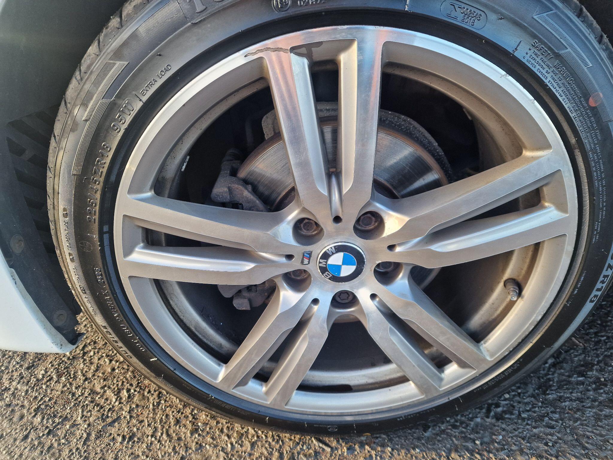 BMW 2 Series view 37