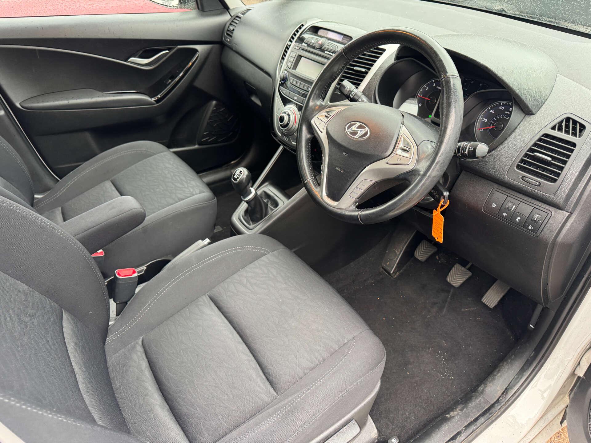 Hyundai Ix20 view 11