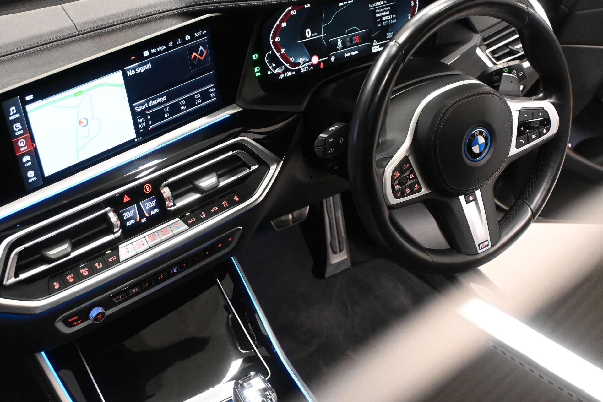 BMW X5 view 4