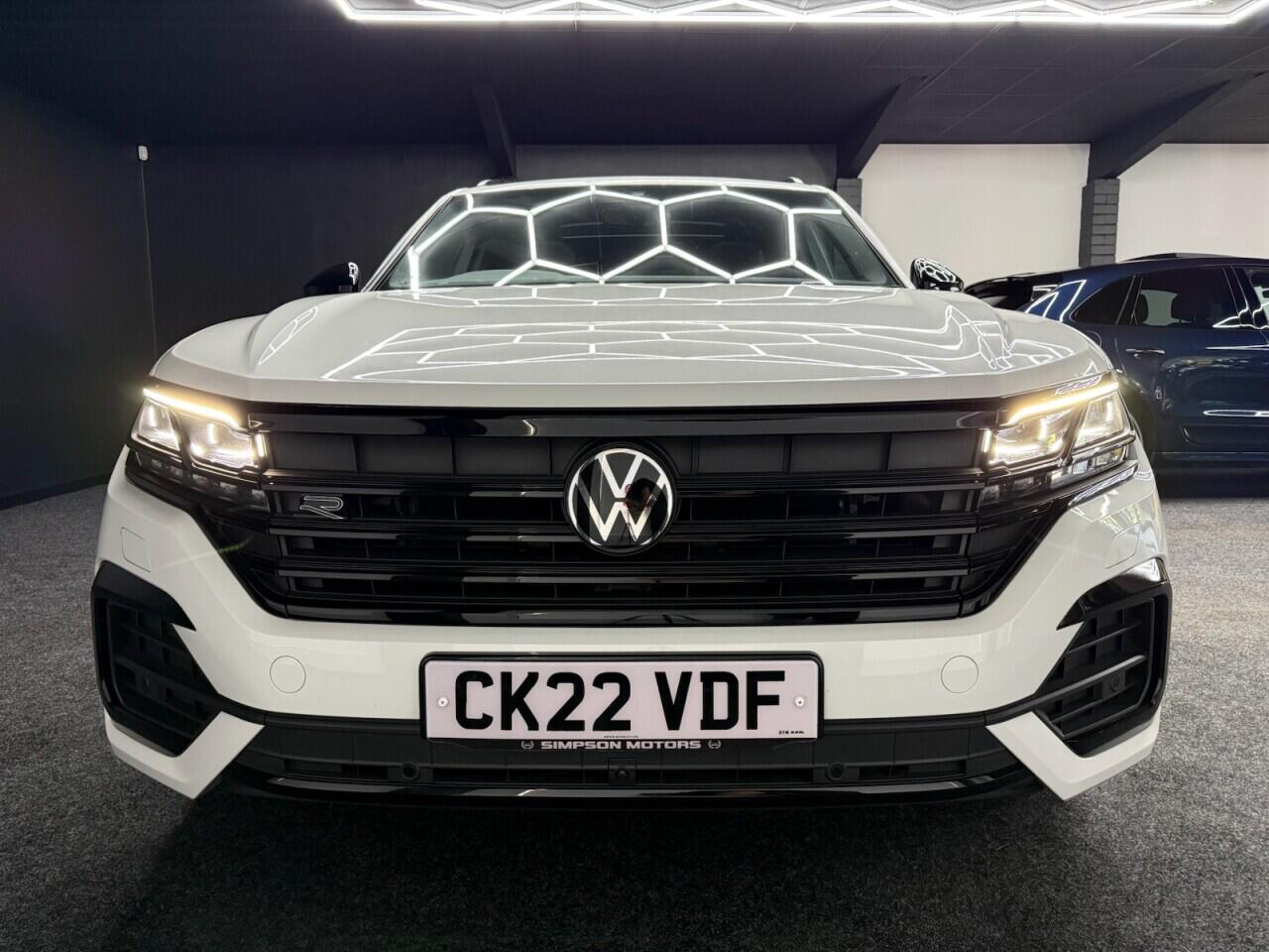 Volkswagen Touareg view 23