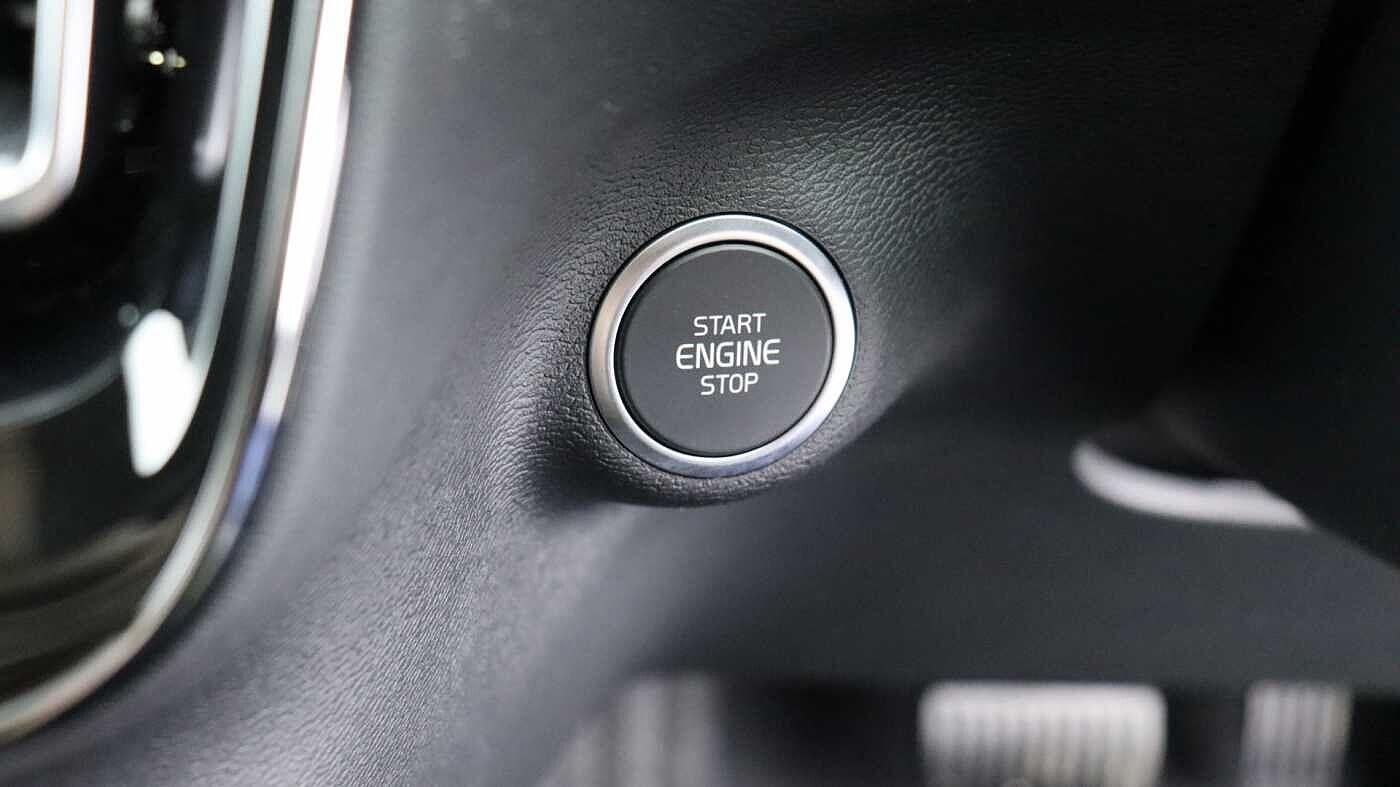 Volvo XC40 view 28