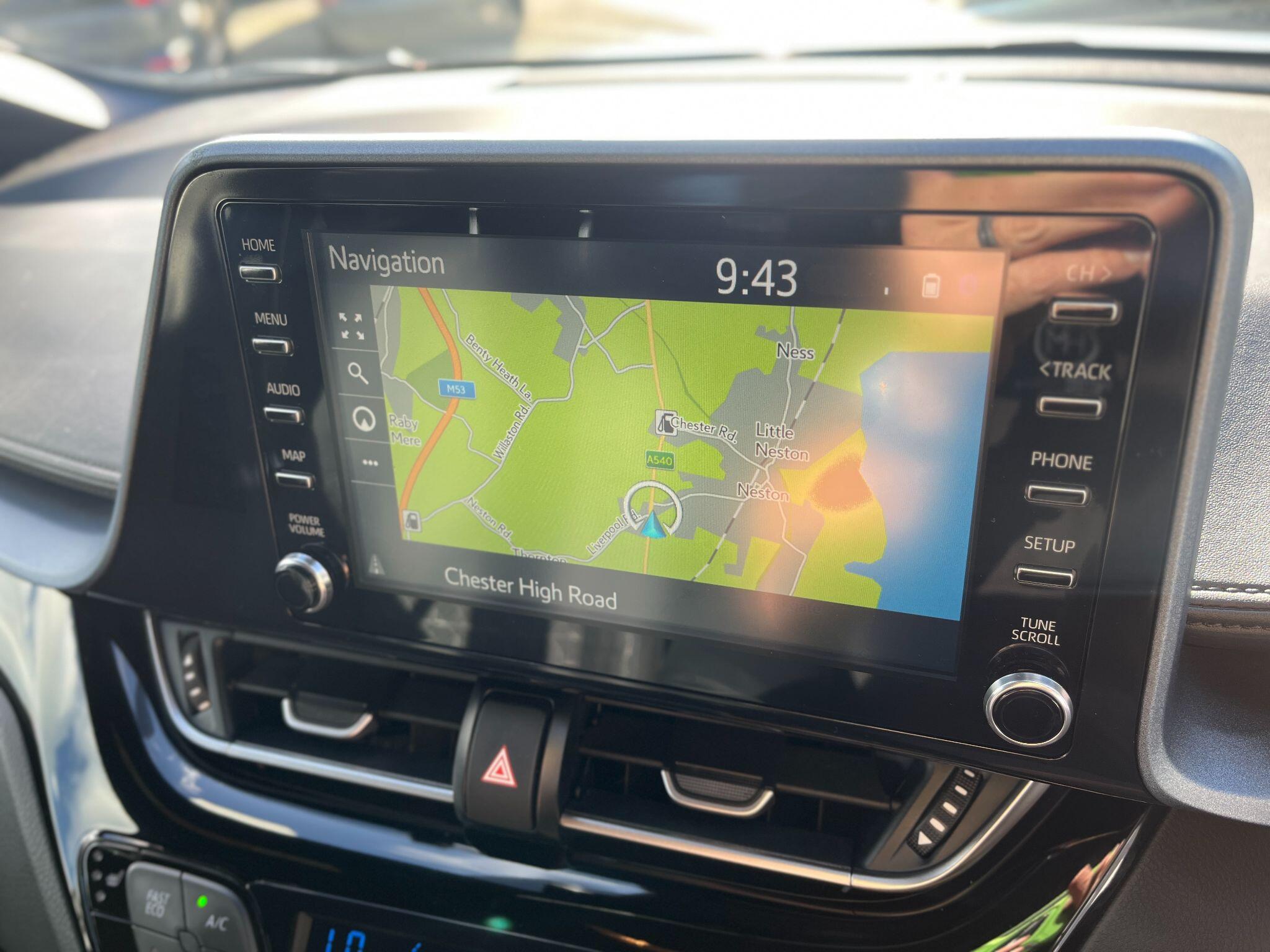 Toyota C-HR view 41