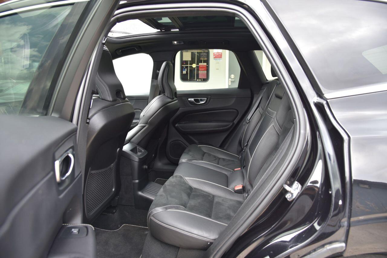 Volvo XC60 view 28