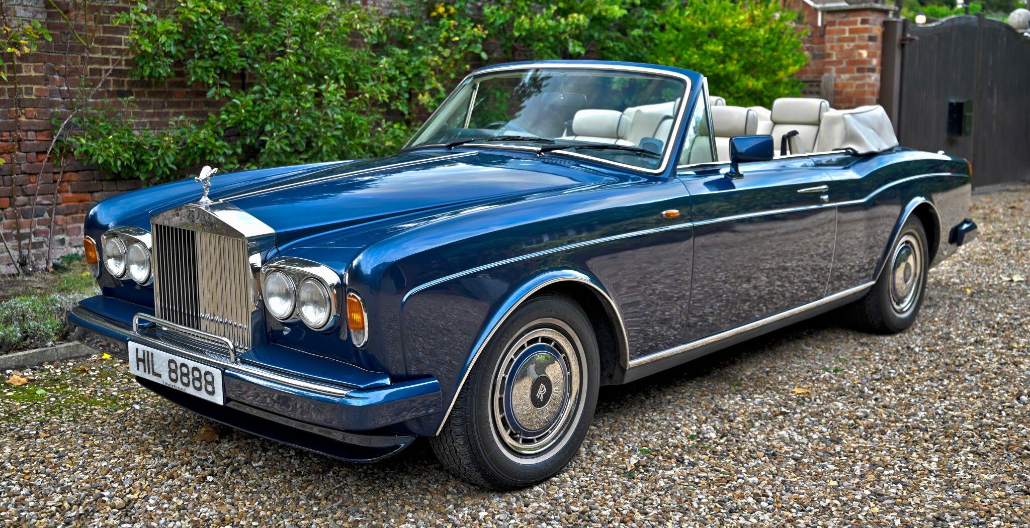 Rolls-Royce Corniche view 12