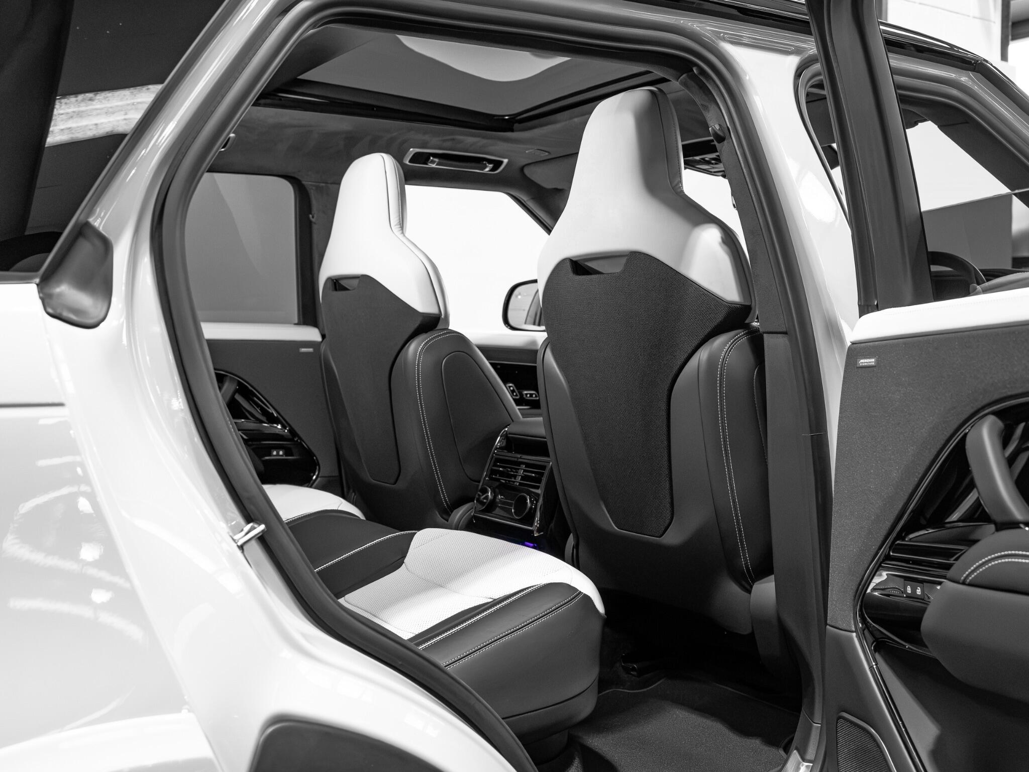 Land Rover Range Rover Sport view 41