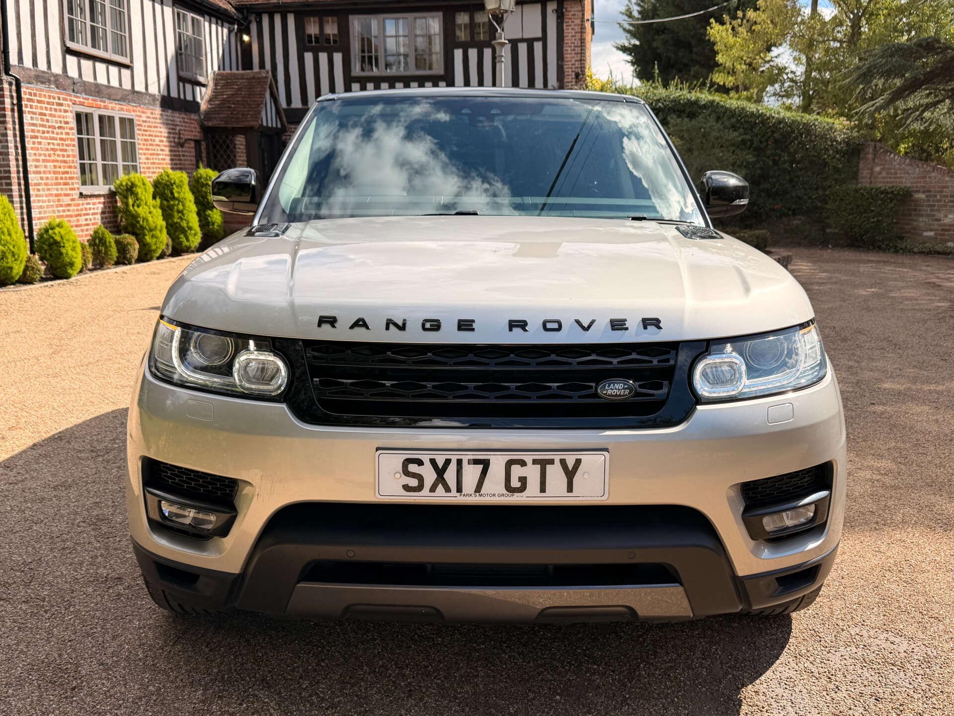 Land Rover Range Rover Sport view 8