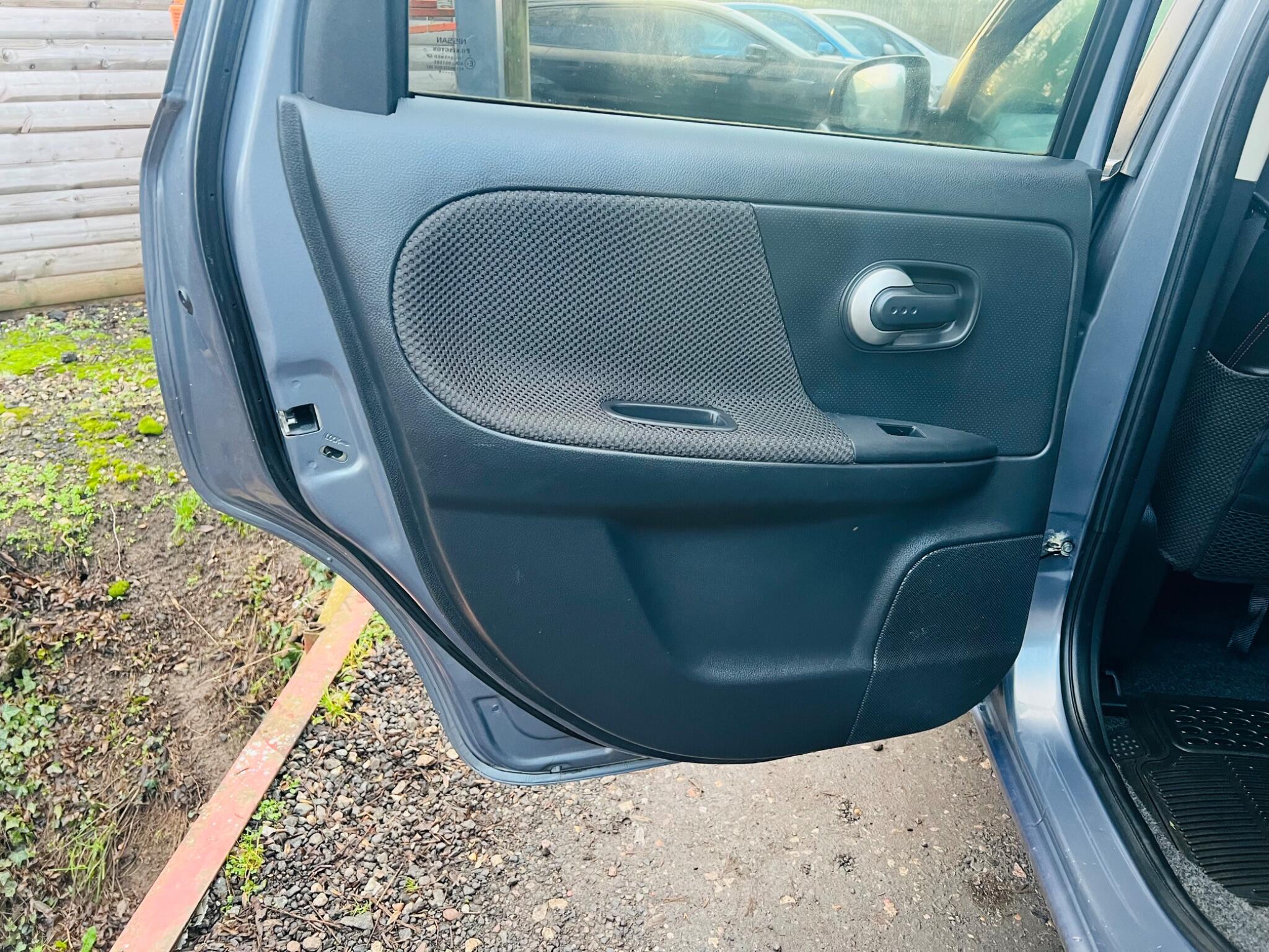 2008 Nissan Note image 17