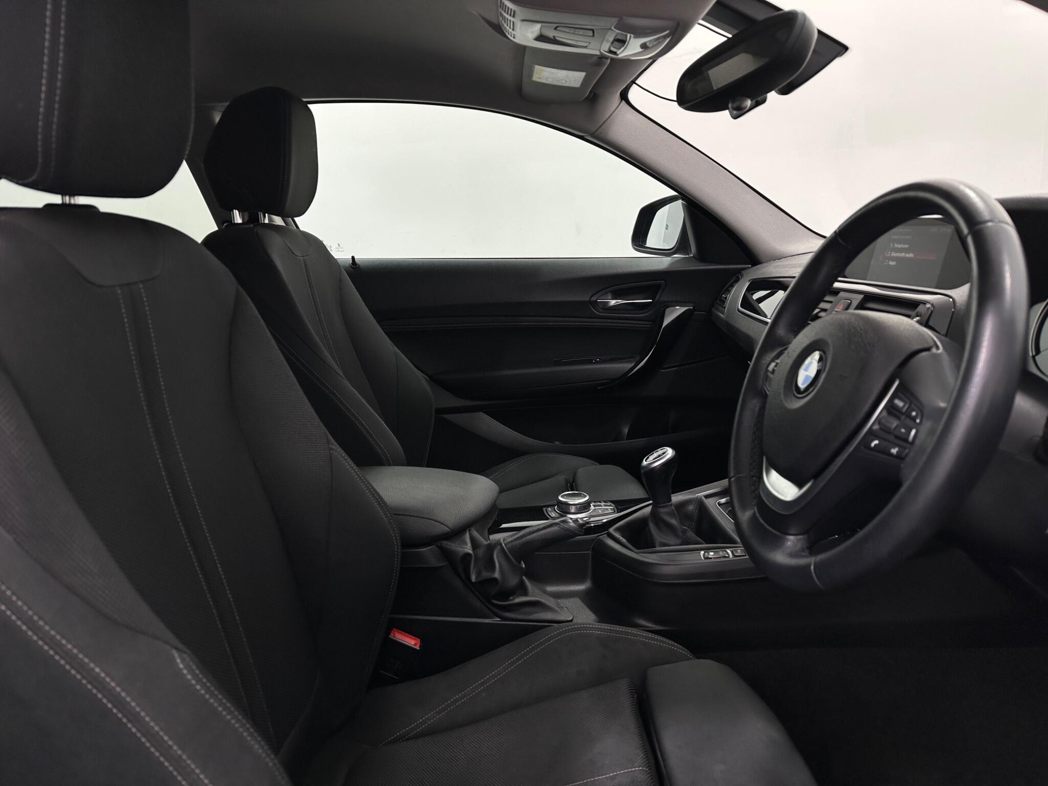 BMW 2 Series view 31