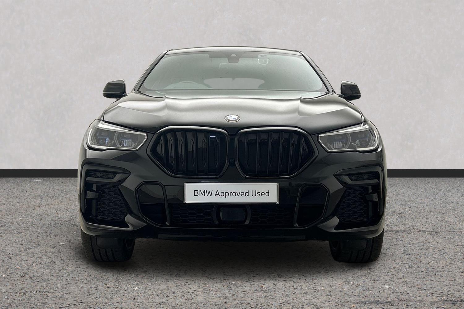 BMW X6 view 17