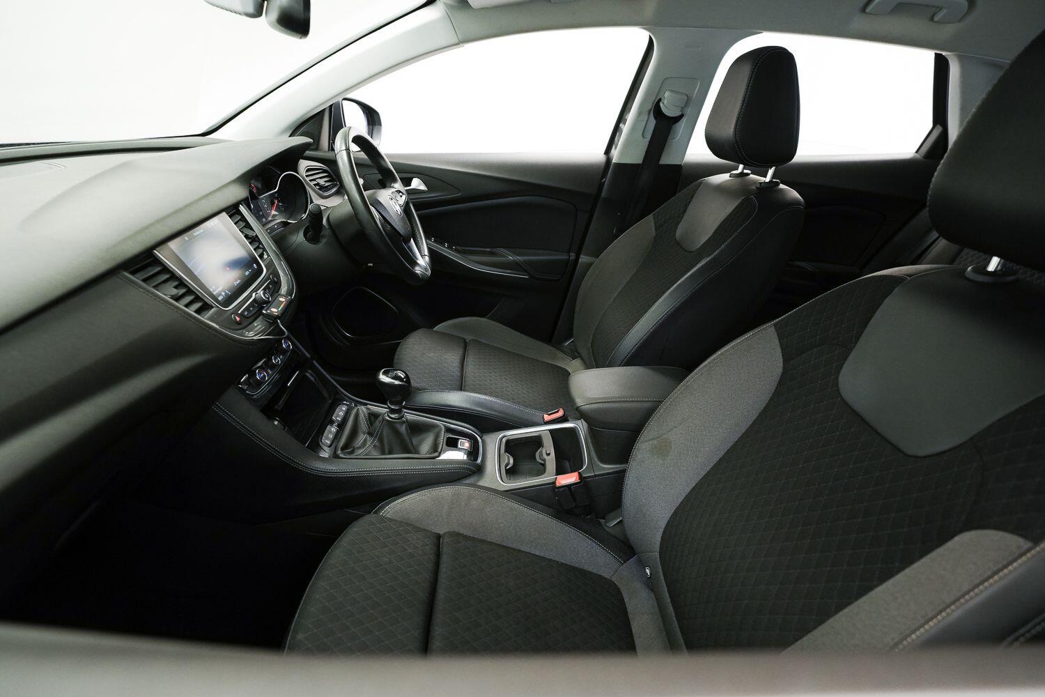 Vauxhall Grandland X view 29
