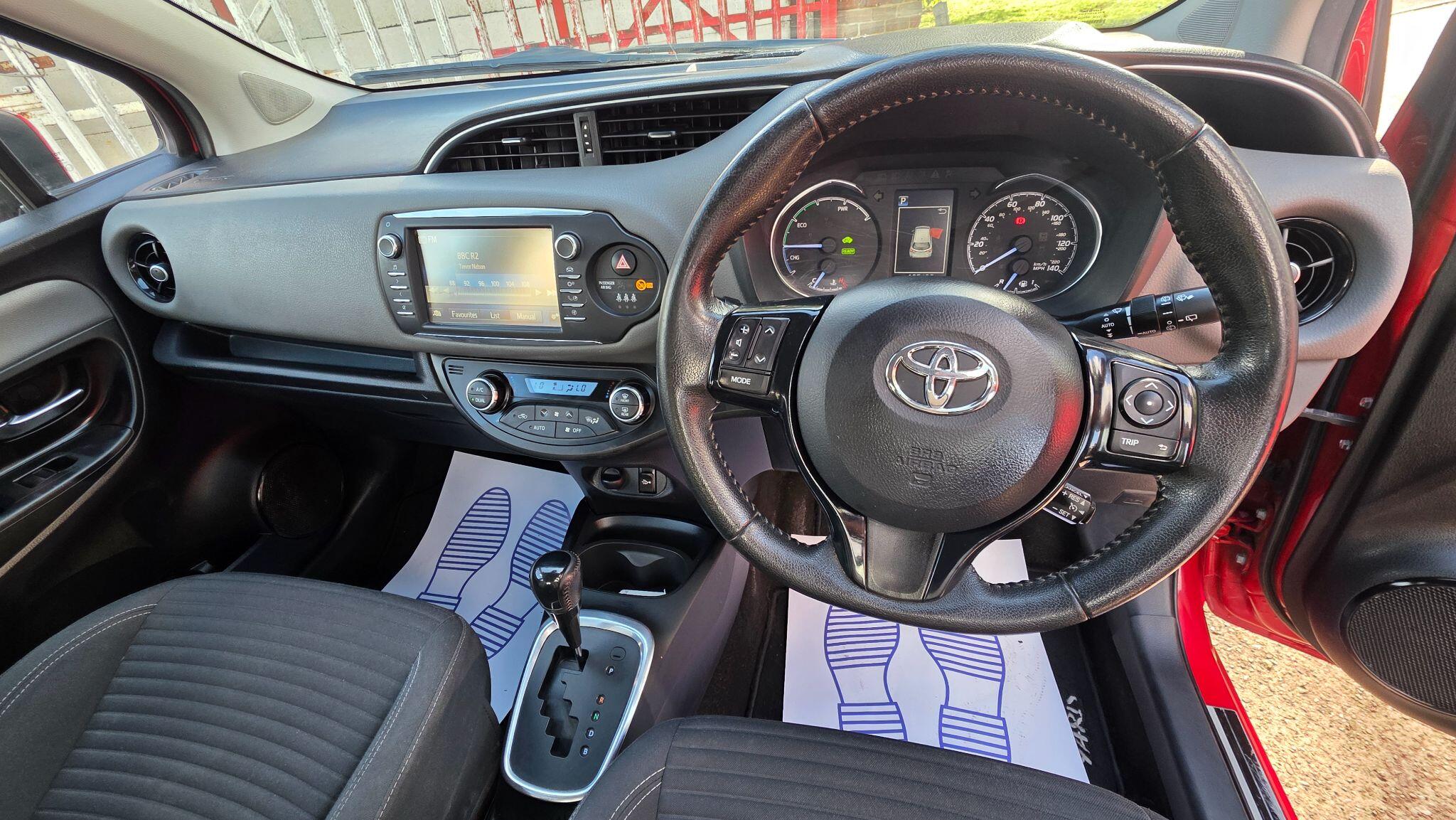 Toyota Yaris view 24