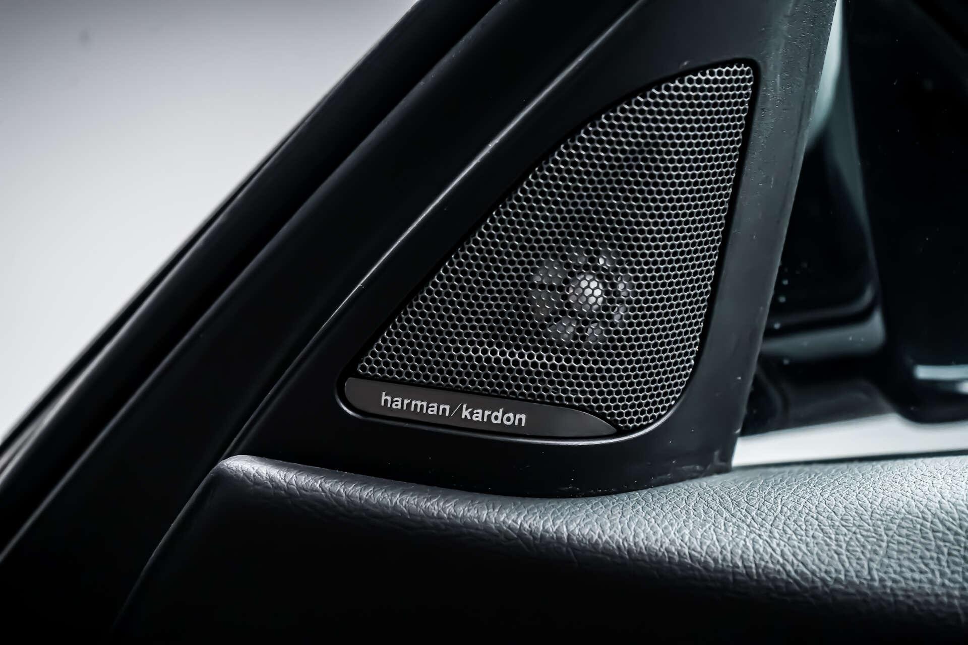 BMW 3 Series view 17