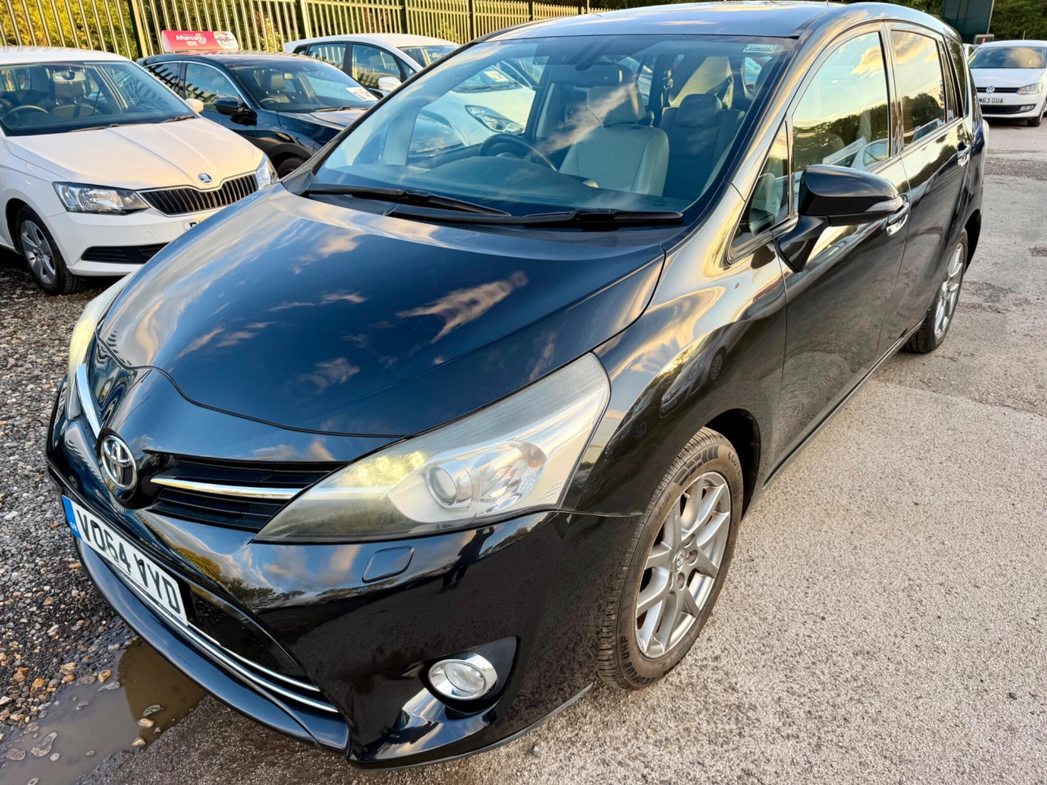 Toyota Verso view 9