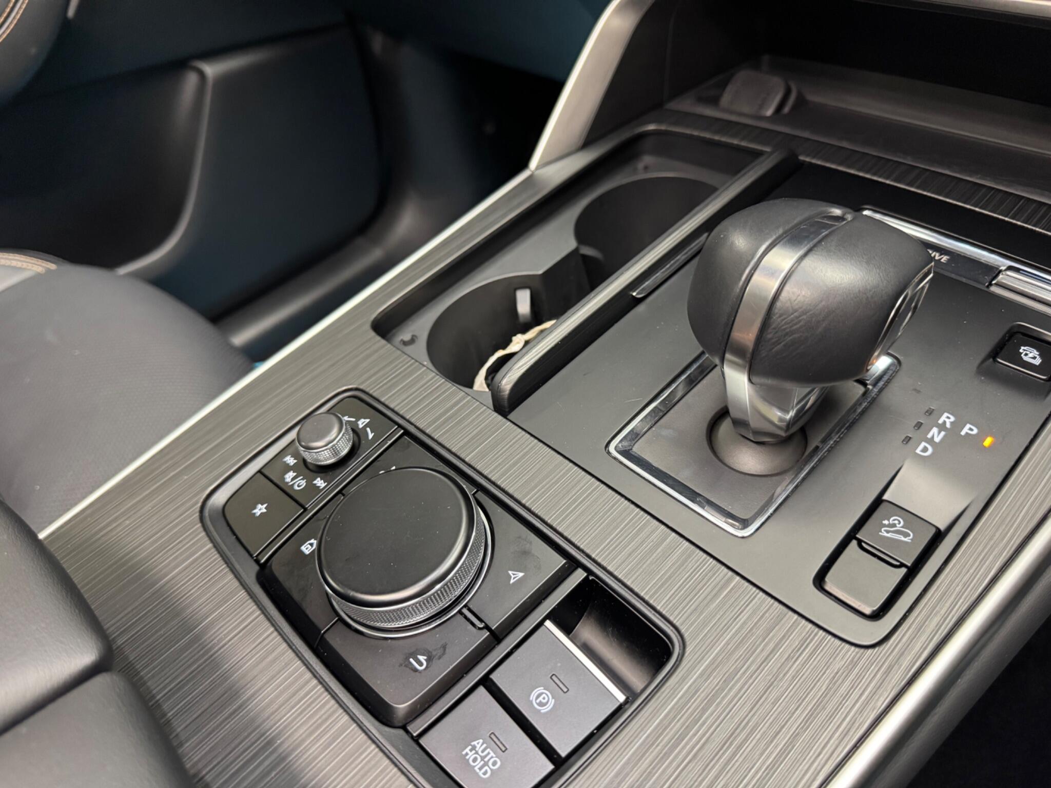 Mazda CX-60 view 9