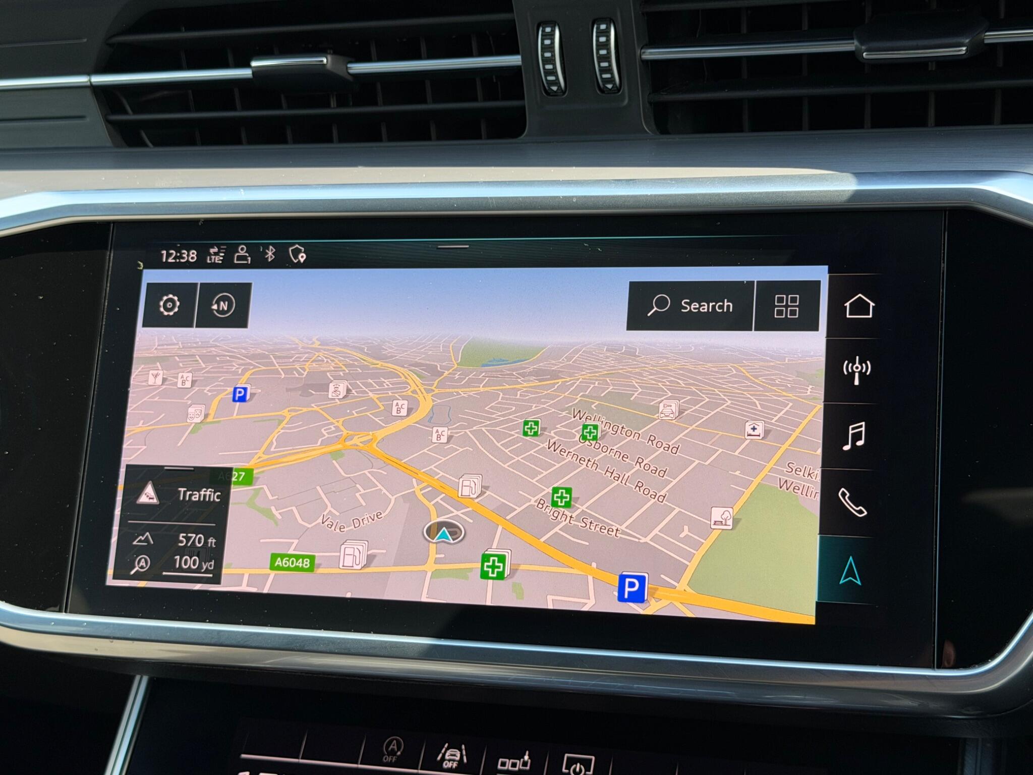 Audi A6 view 33