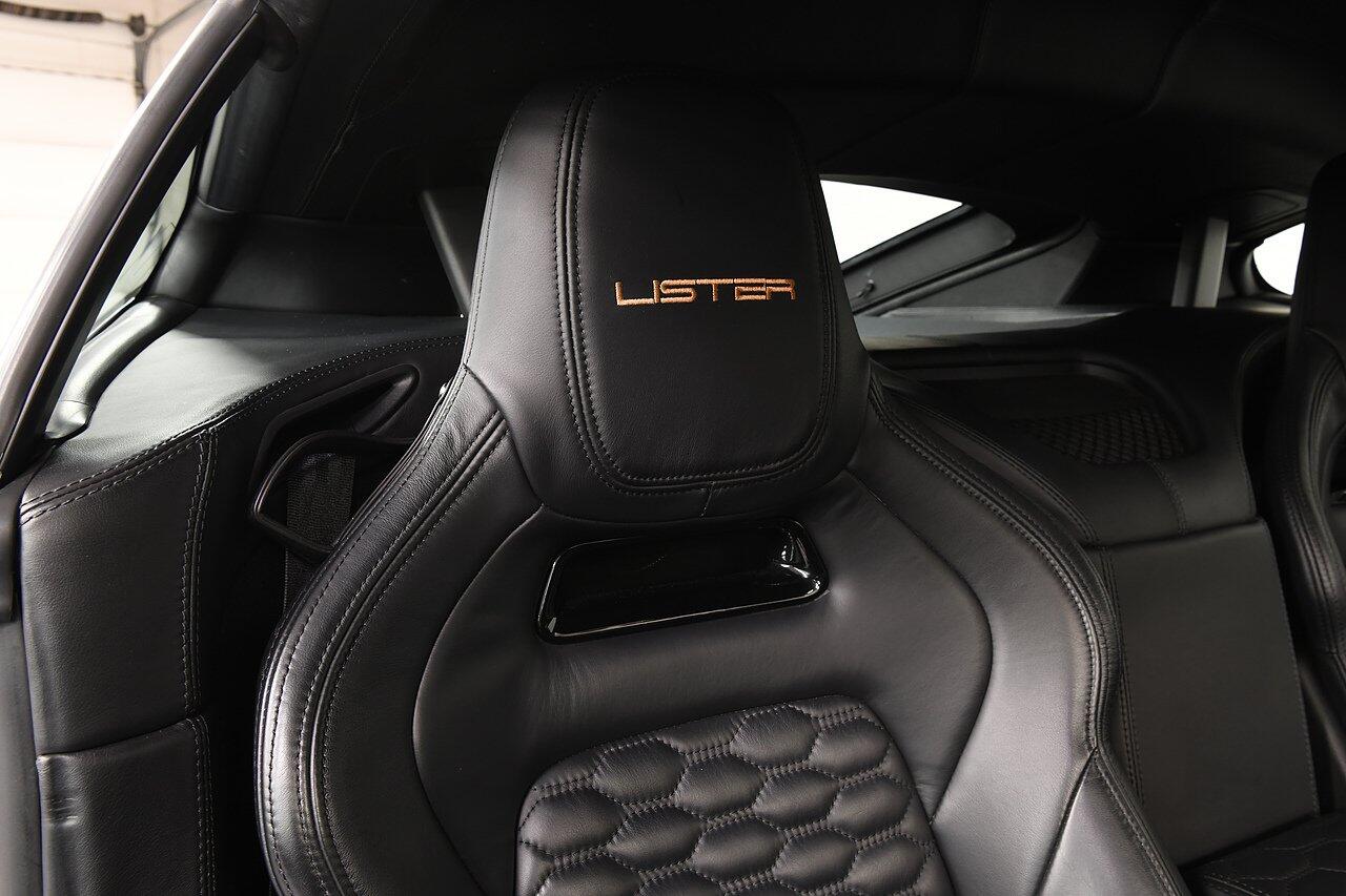 Jaguar F-Type view 9