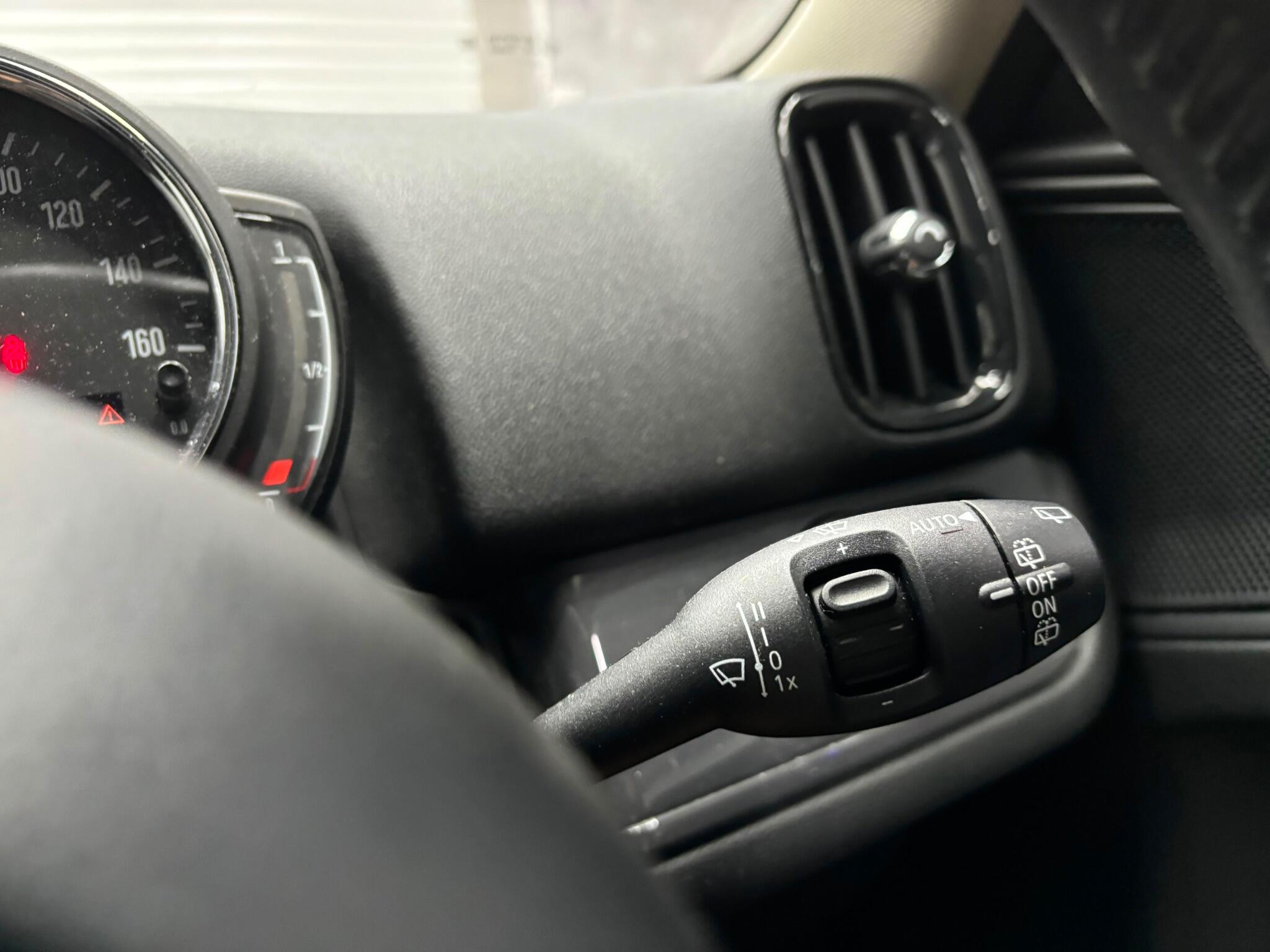Mini Countryman view 27