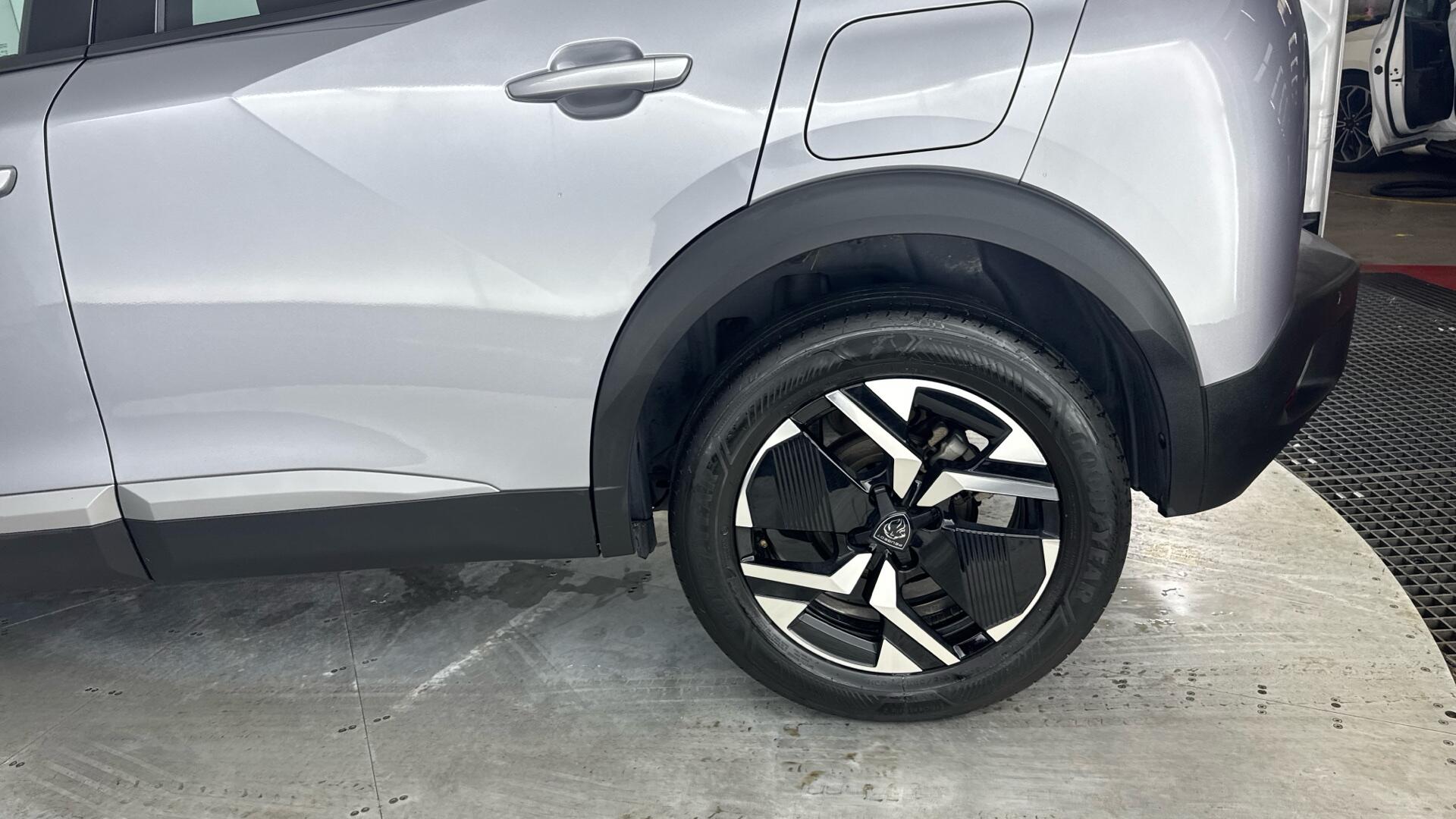 Peugeot 2008 view 21