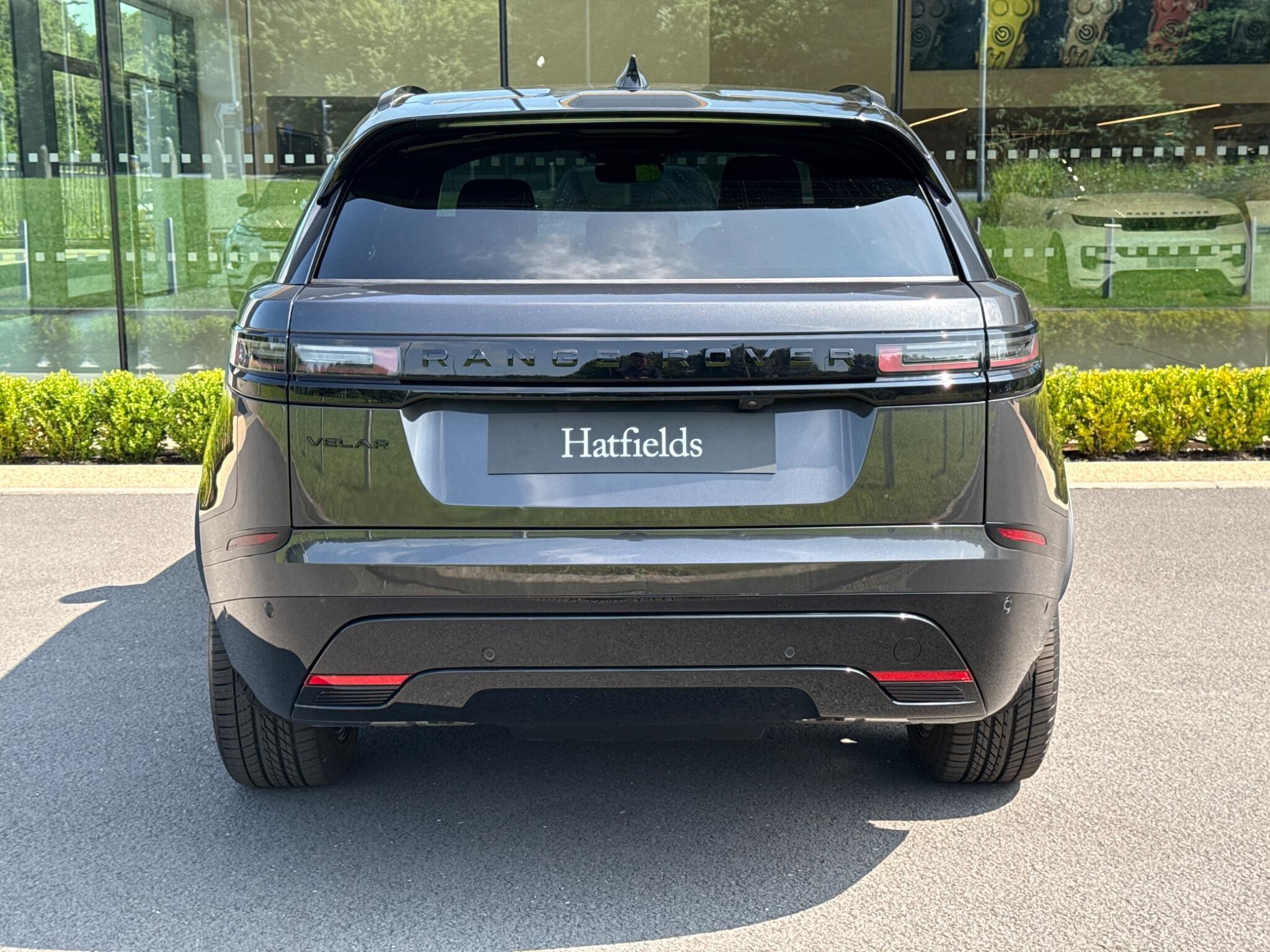 Land Rover Range Rover Velar view 18