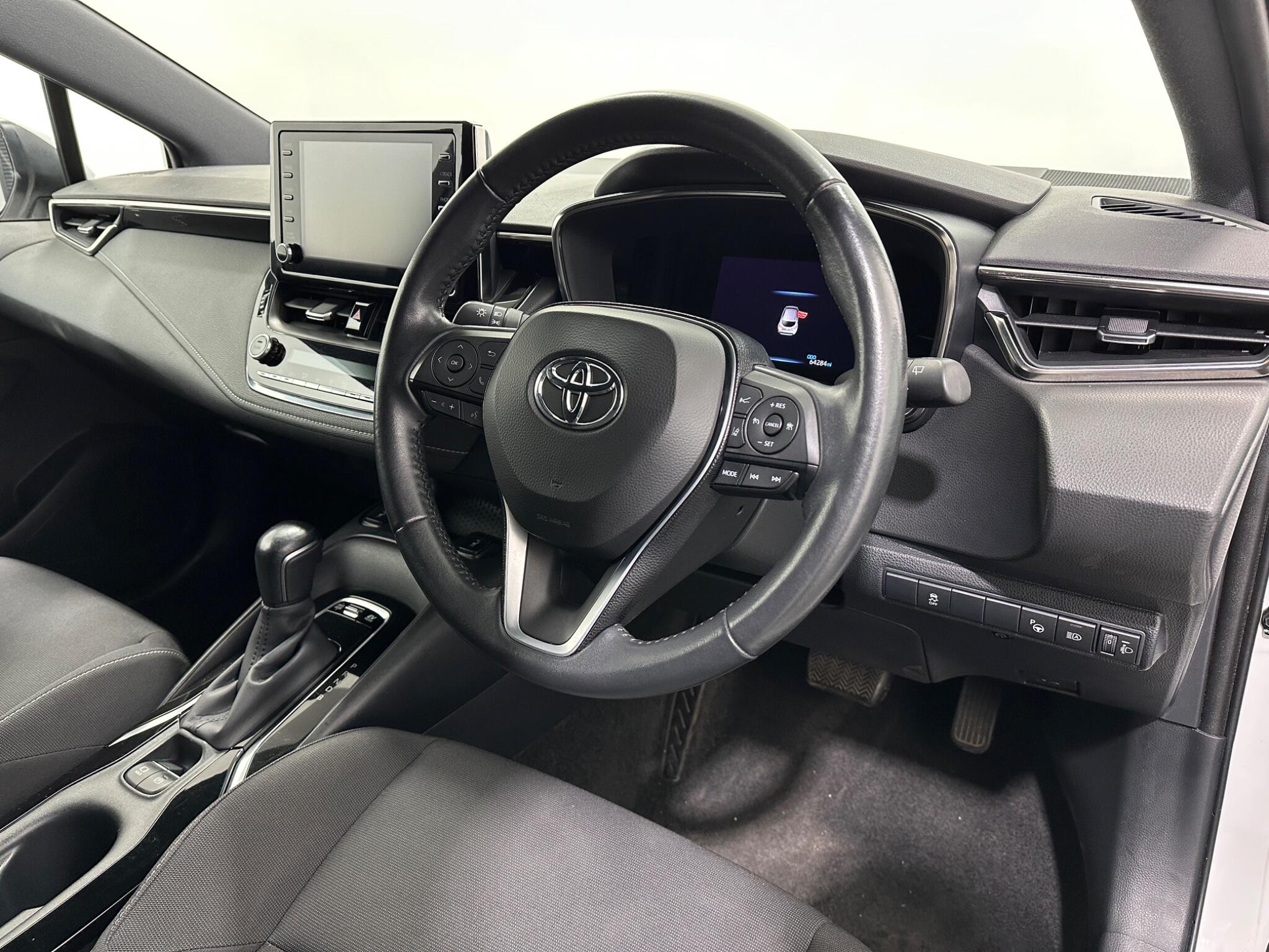 Toyota Corolla view 11