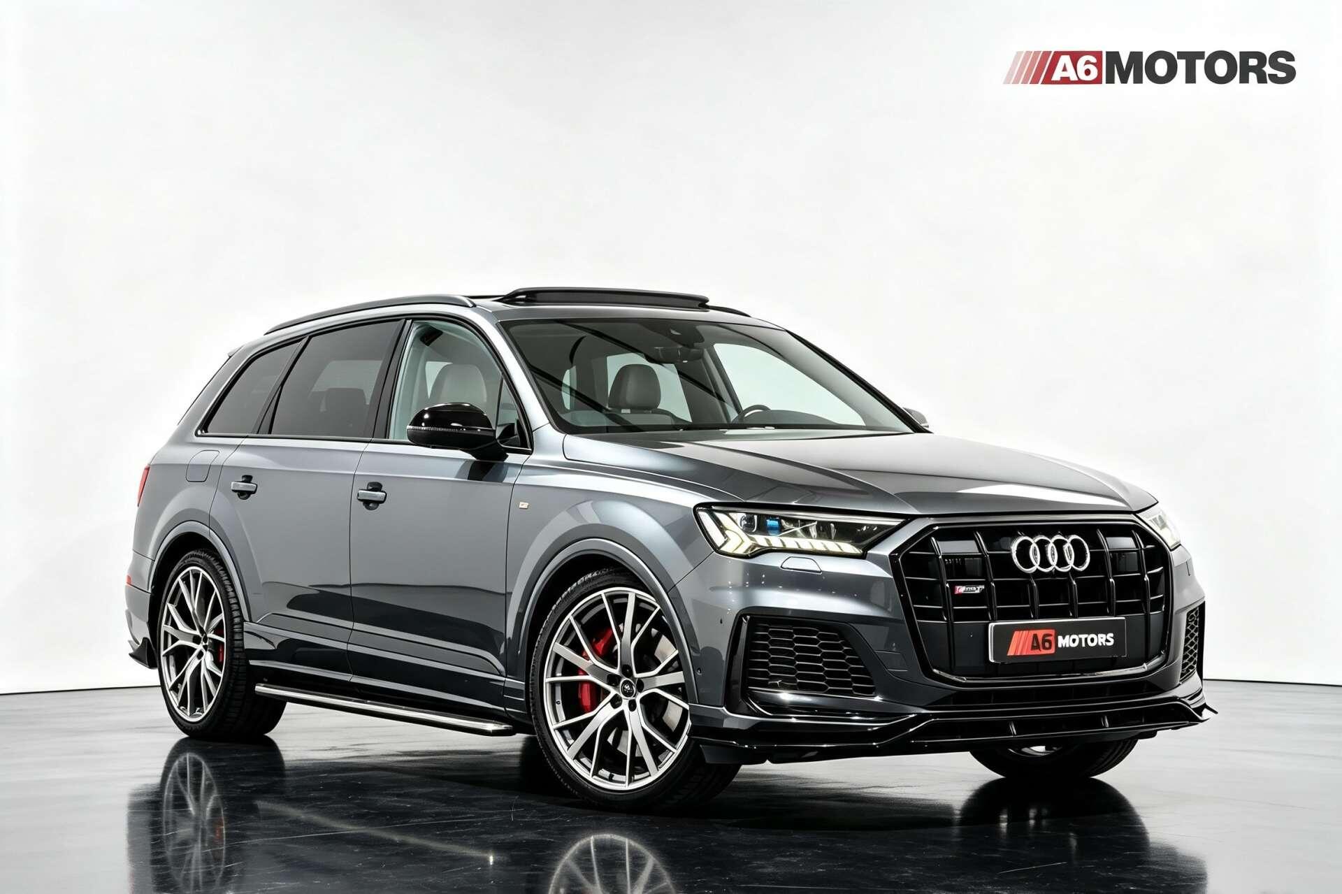 Audi SQ7 view 11