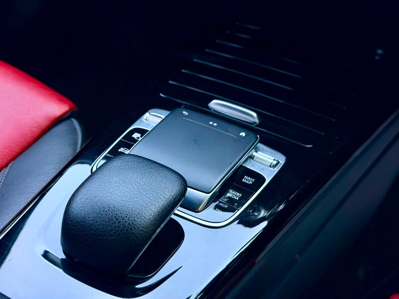 Mercedes-Benz Cla view 22