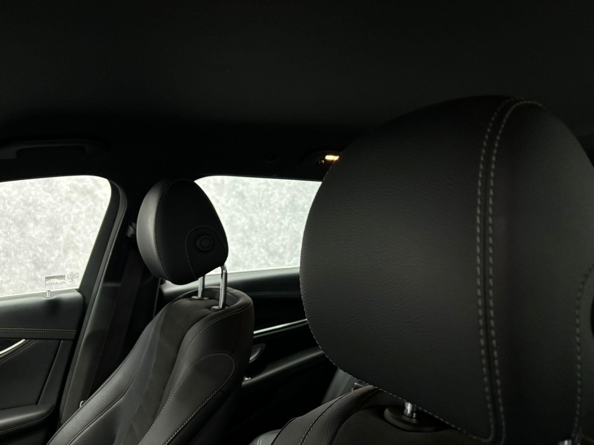 Mercedes-Benz E-Class view 28