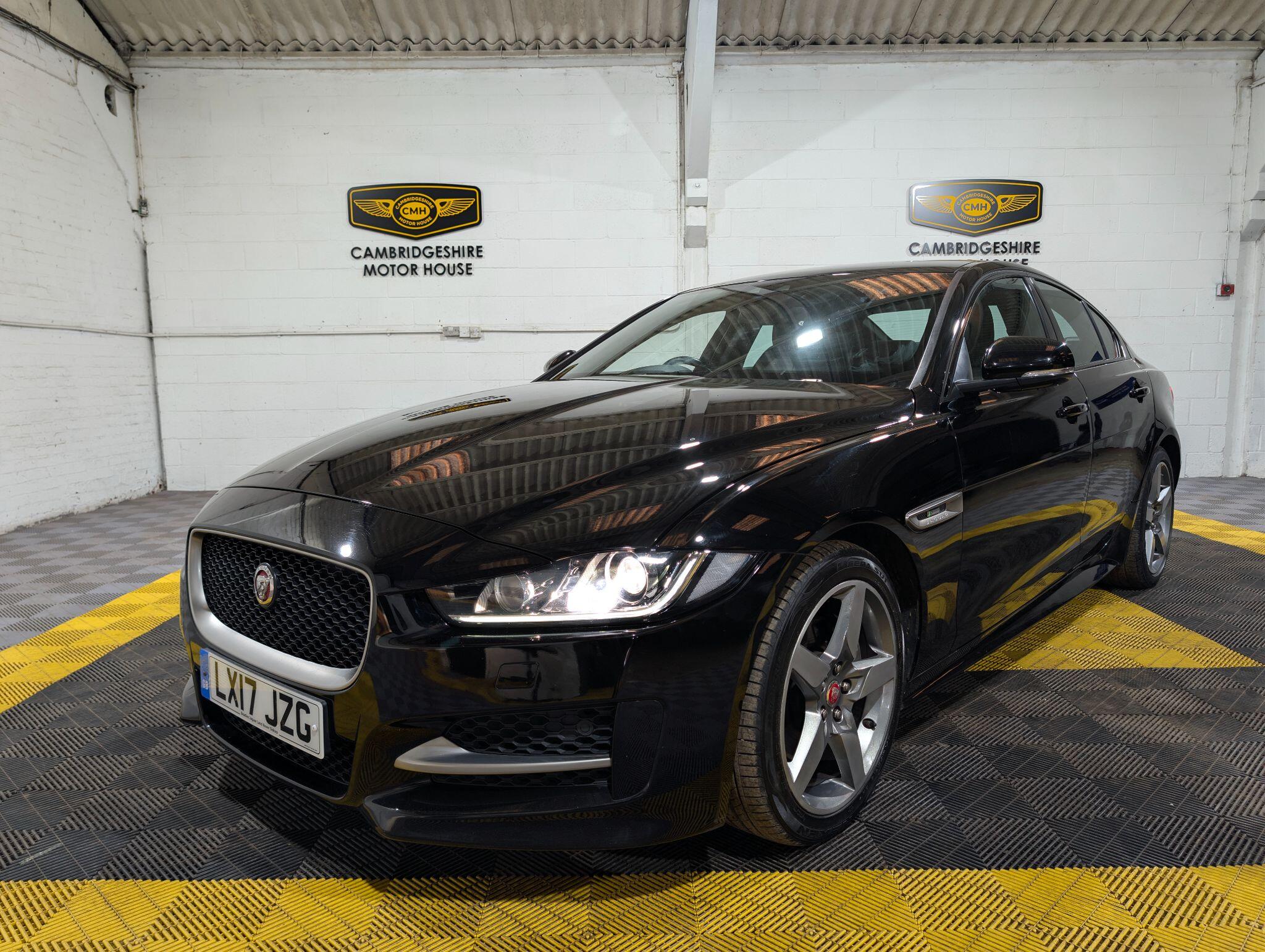 Jaguar Xe view 4