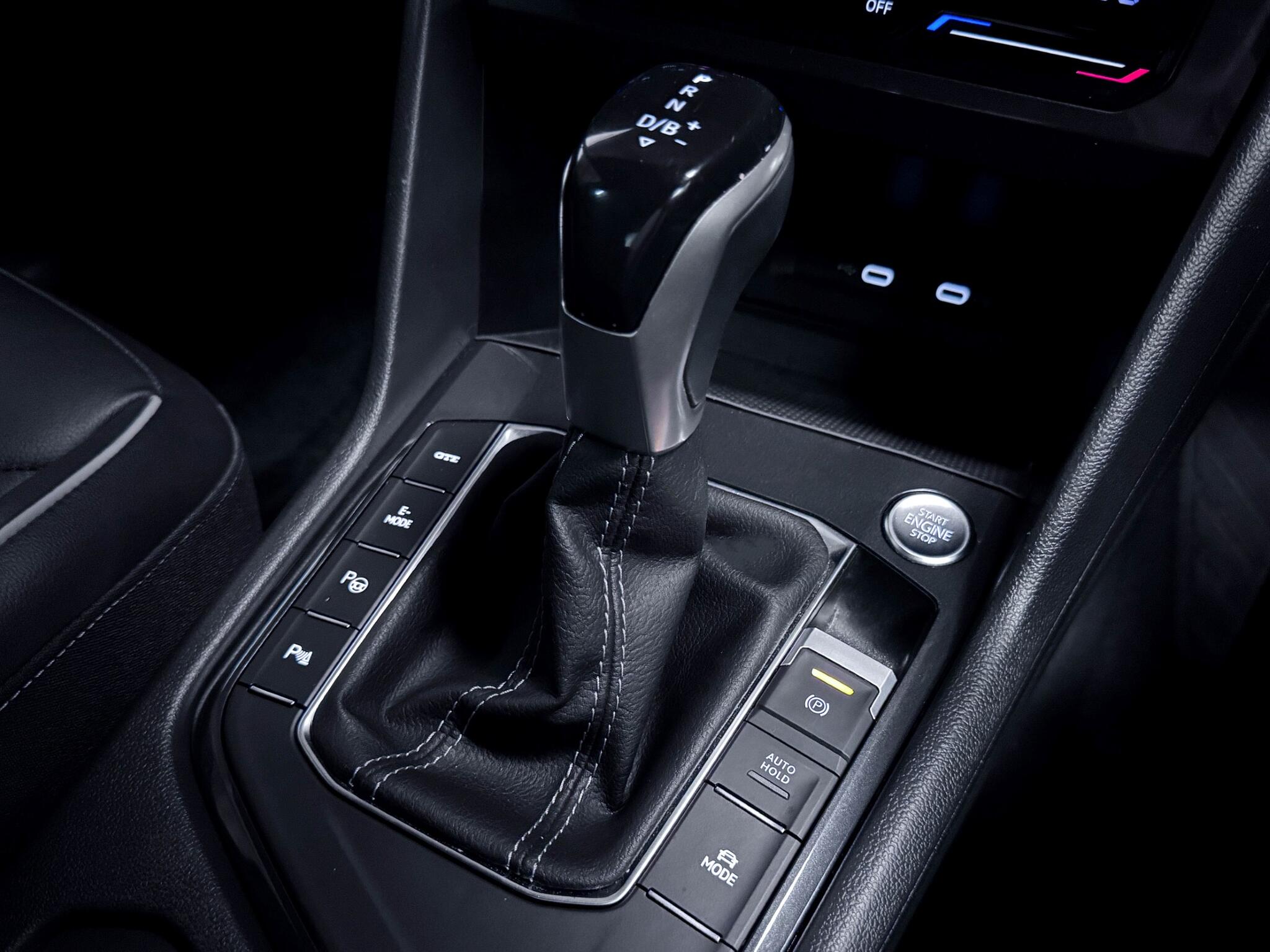 Volkswagen Tiguan view 28