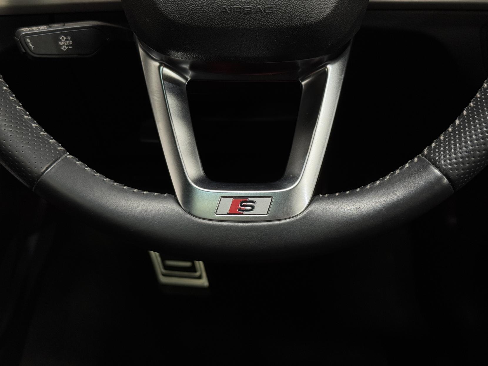 Audi Q5 view 47