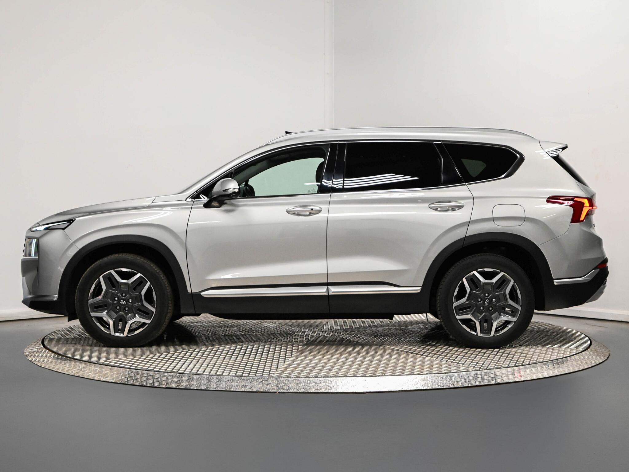Hyundai Santa Fe view 28