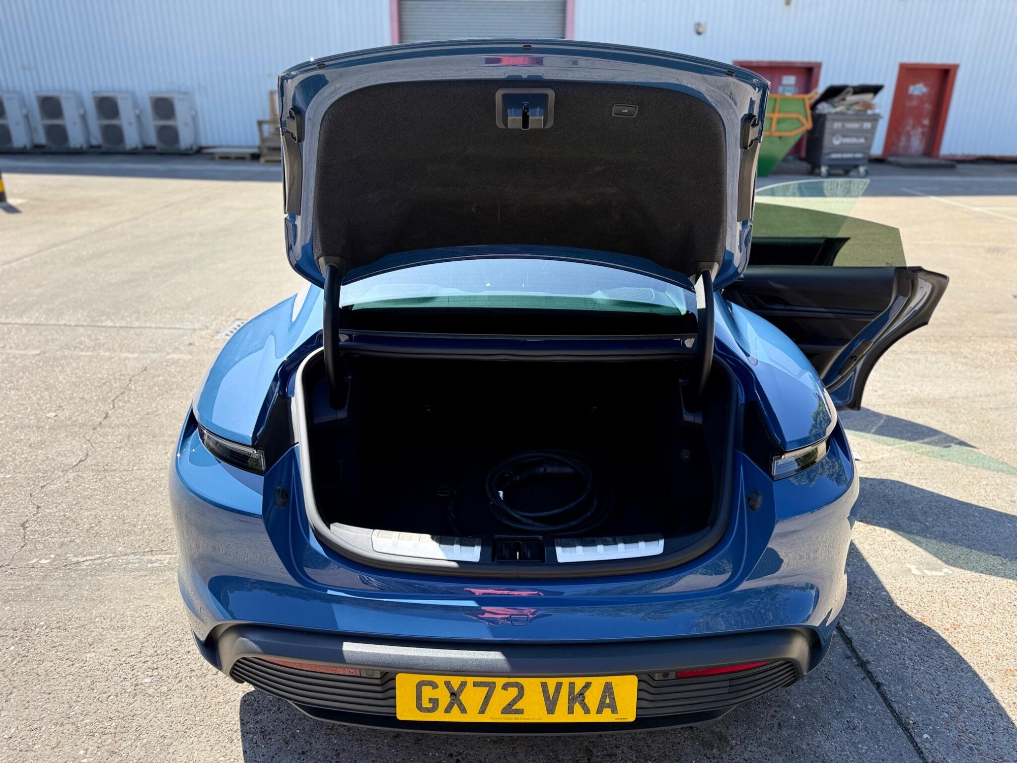 Porsche Taycan view 36