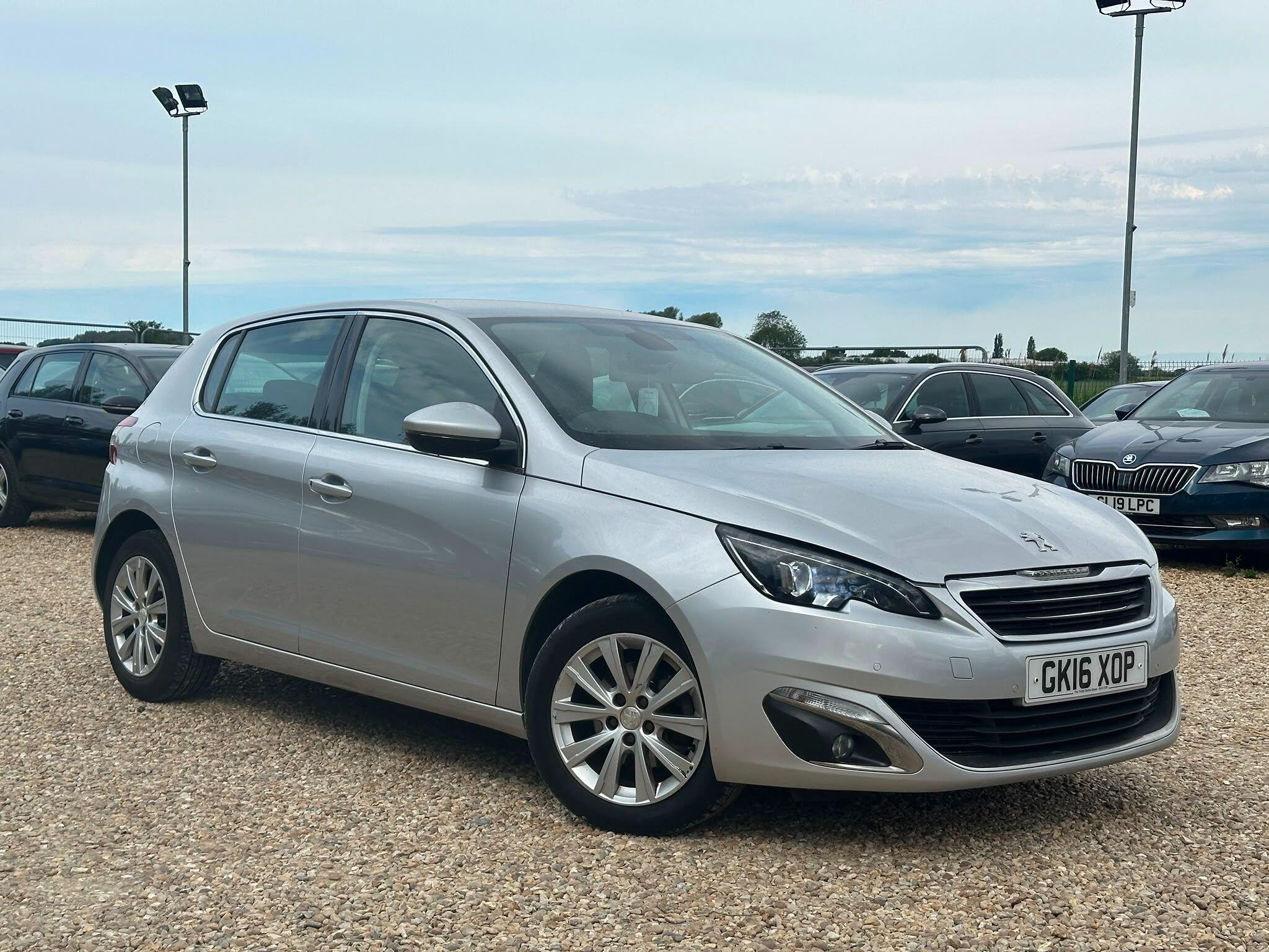 Peugeot 308 main image