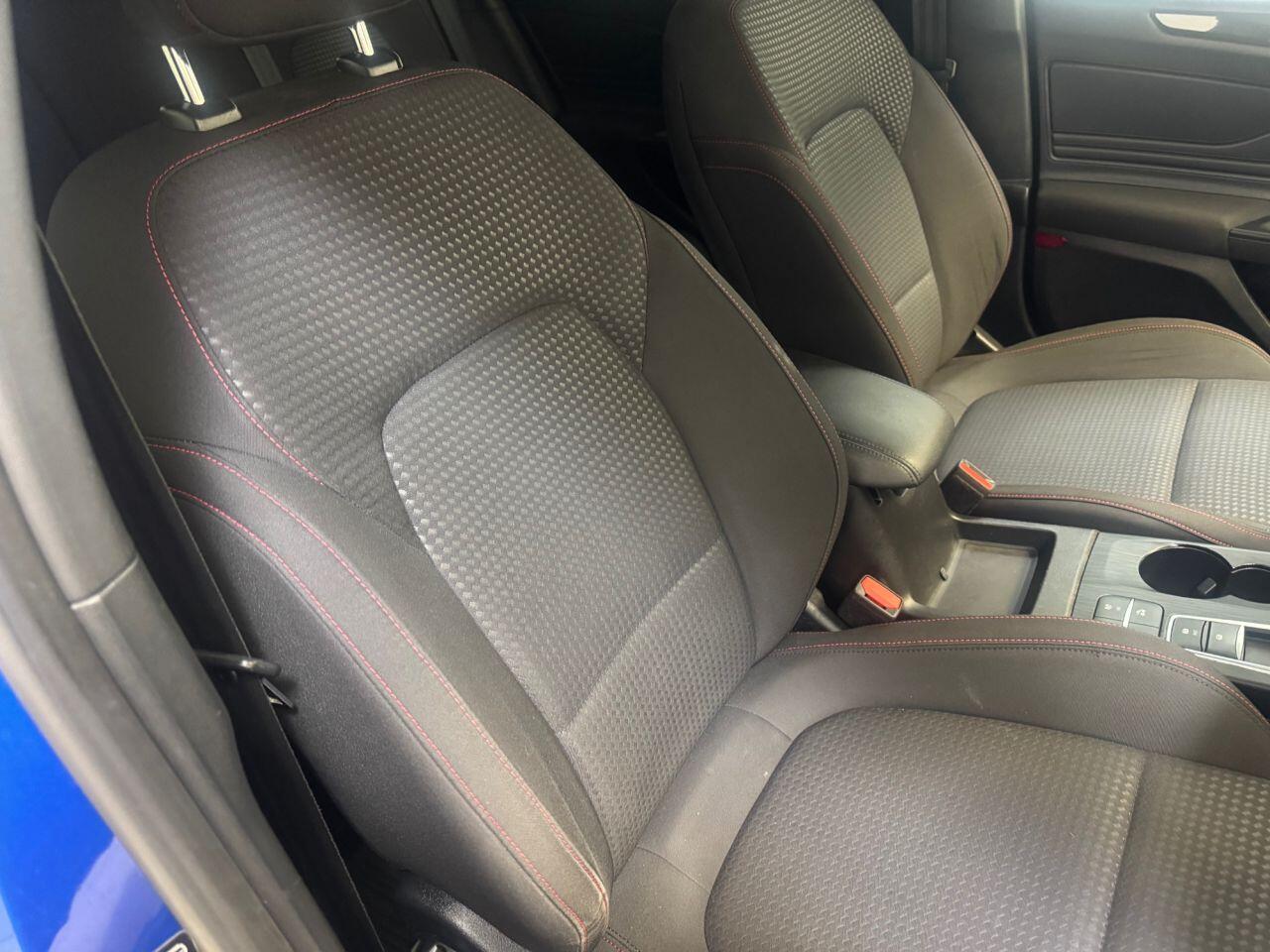 Ford Focus view 35