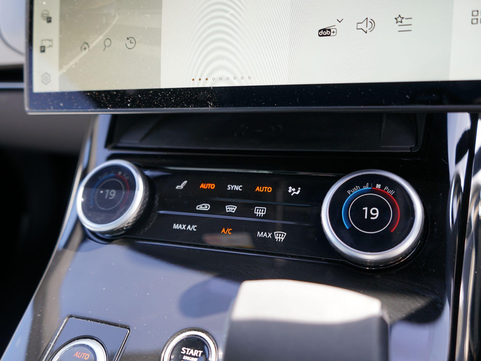 Land Rover Range Rover Sport view 39