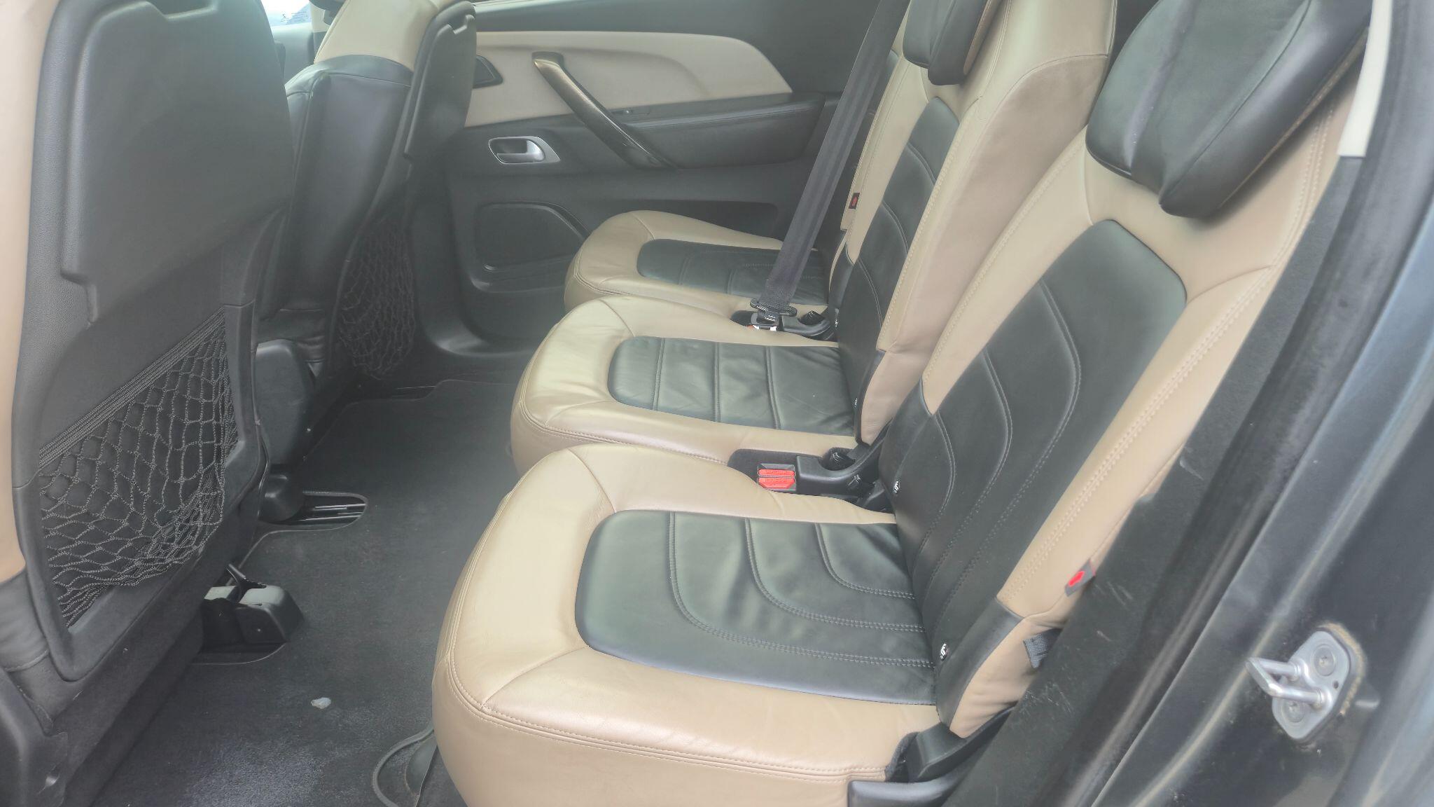 Citroen Grand C4 Picasso view 18