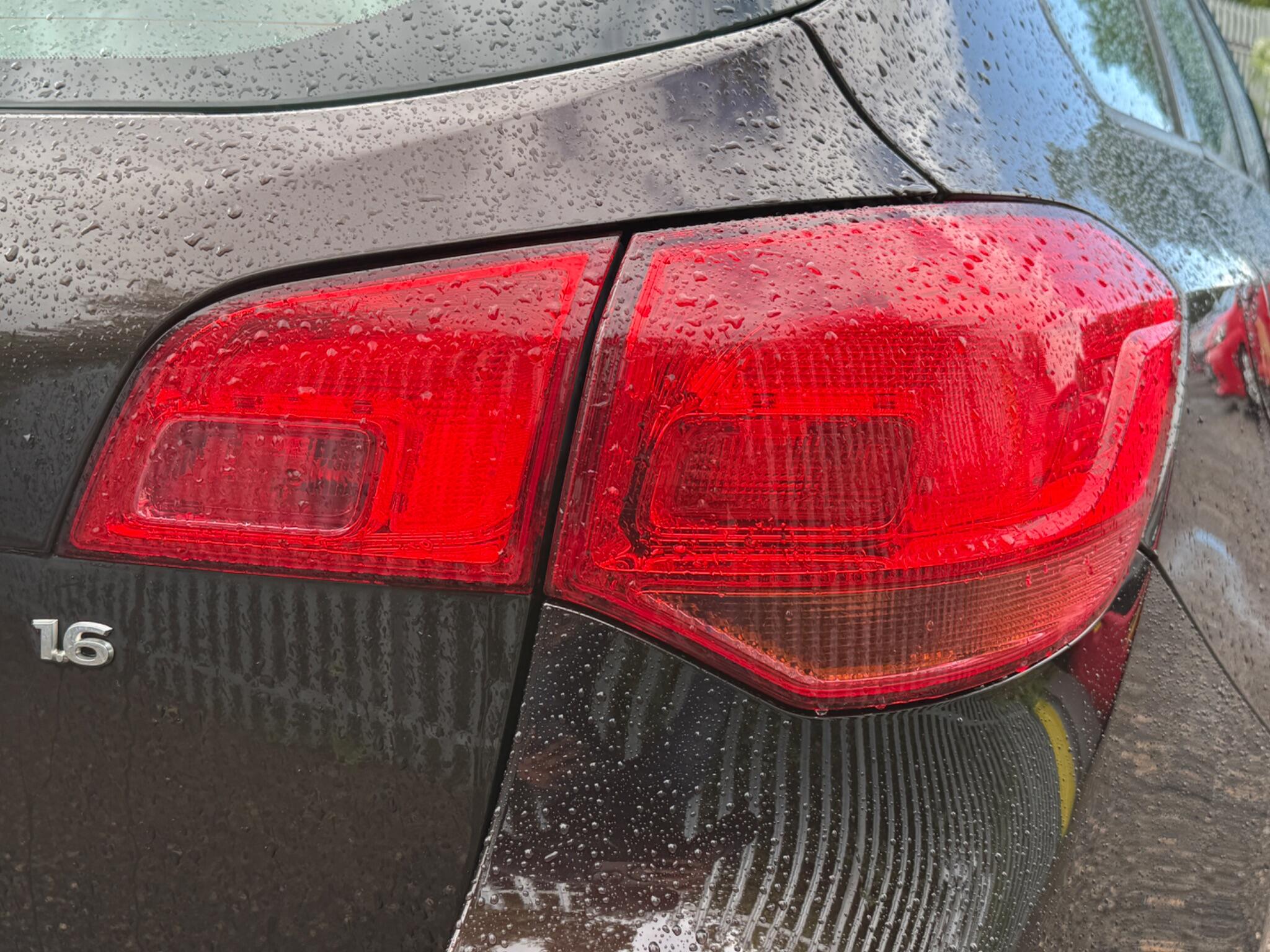 2014 Vauxhall Astra image 39