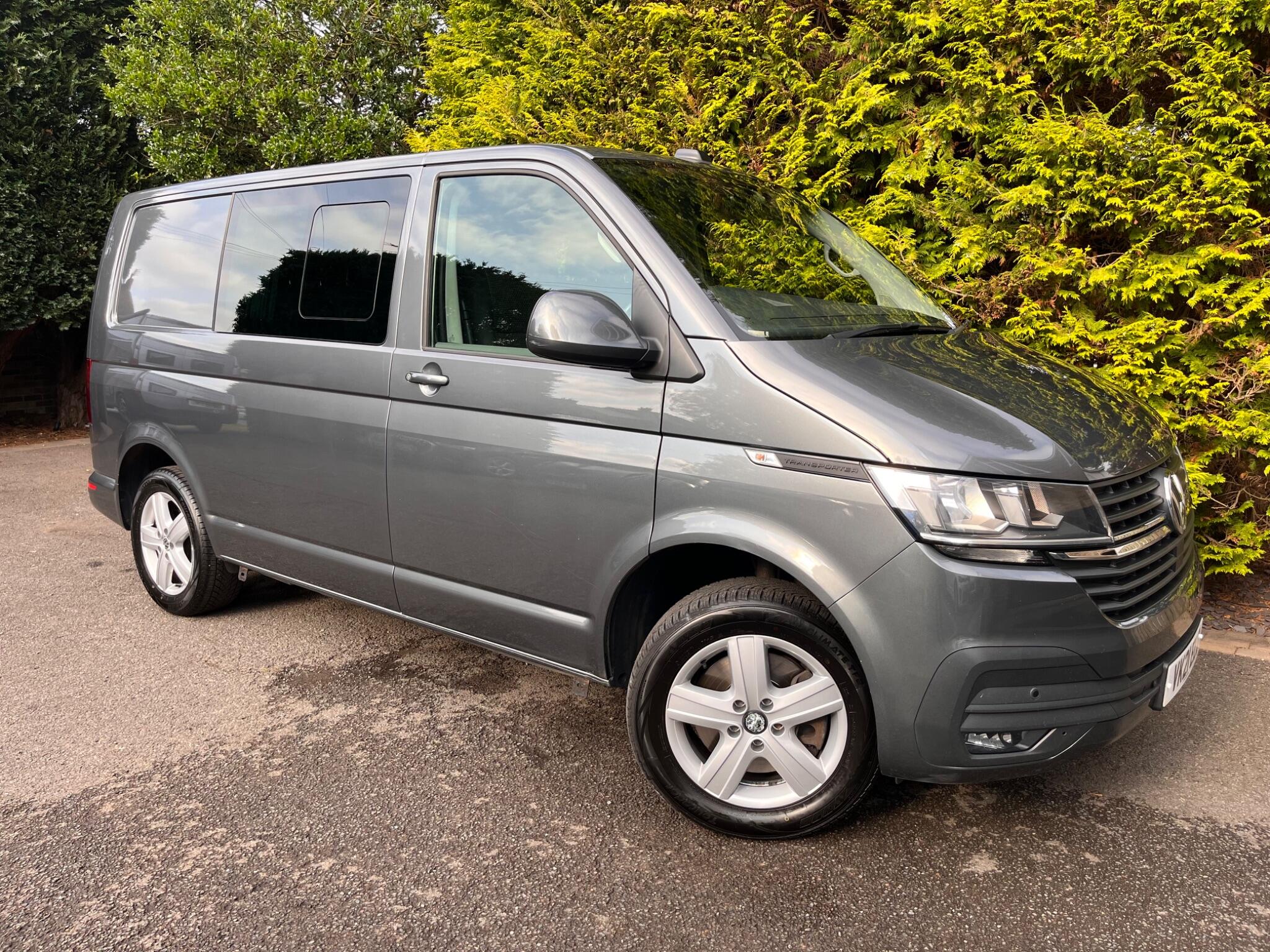Volkswagen Transporter view 21