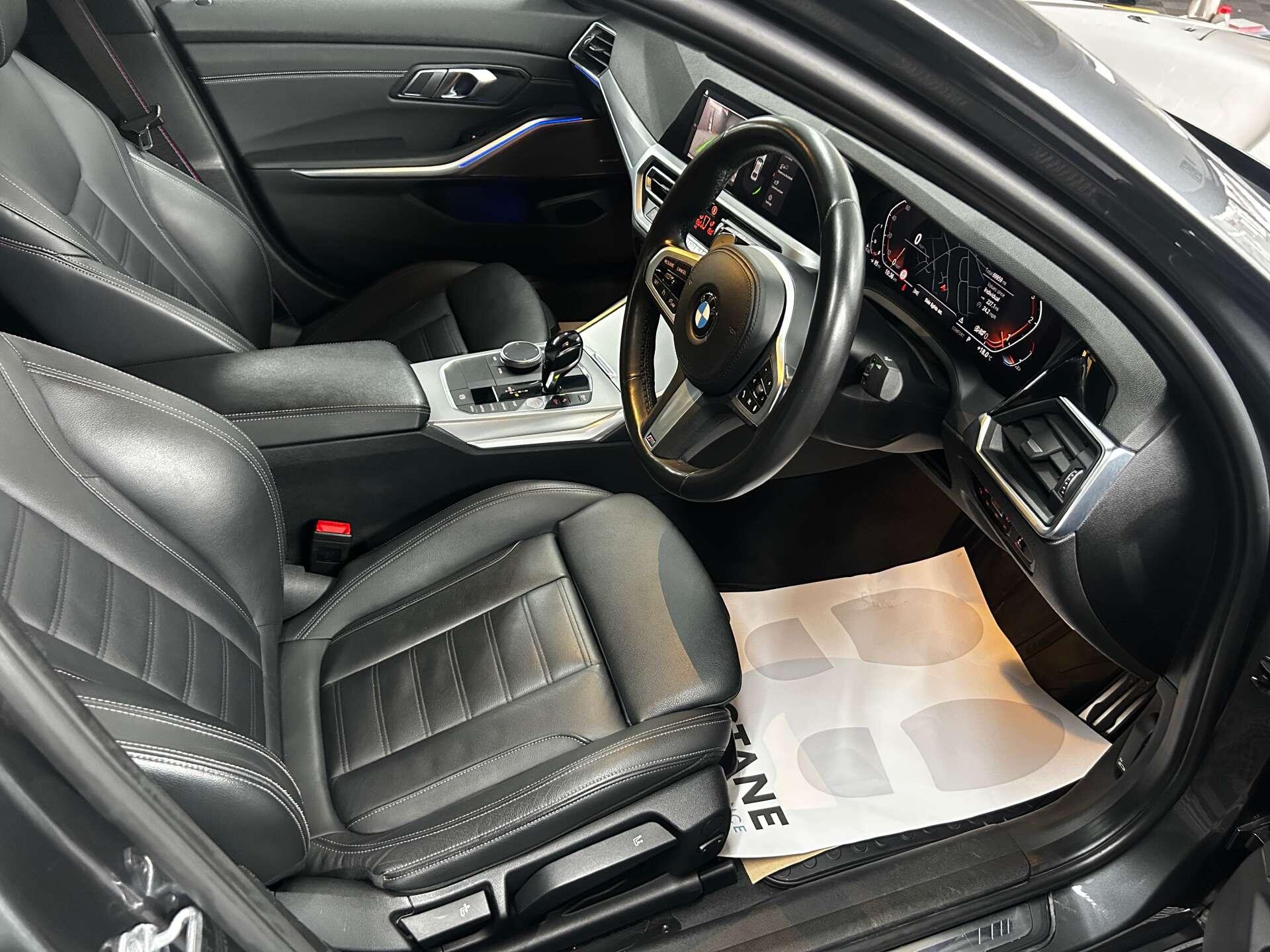 BMW 3 Series view 42
