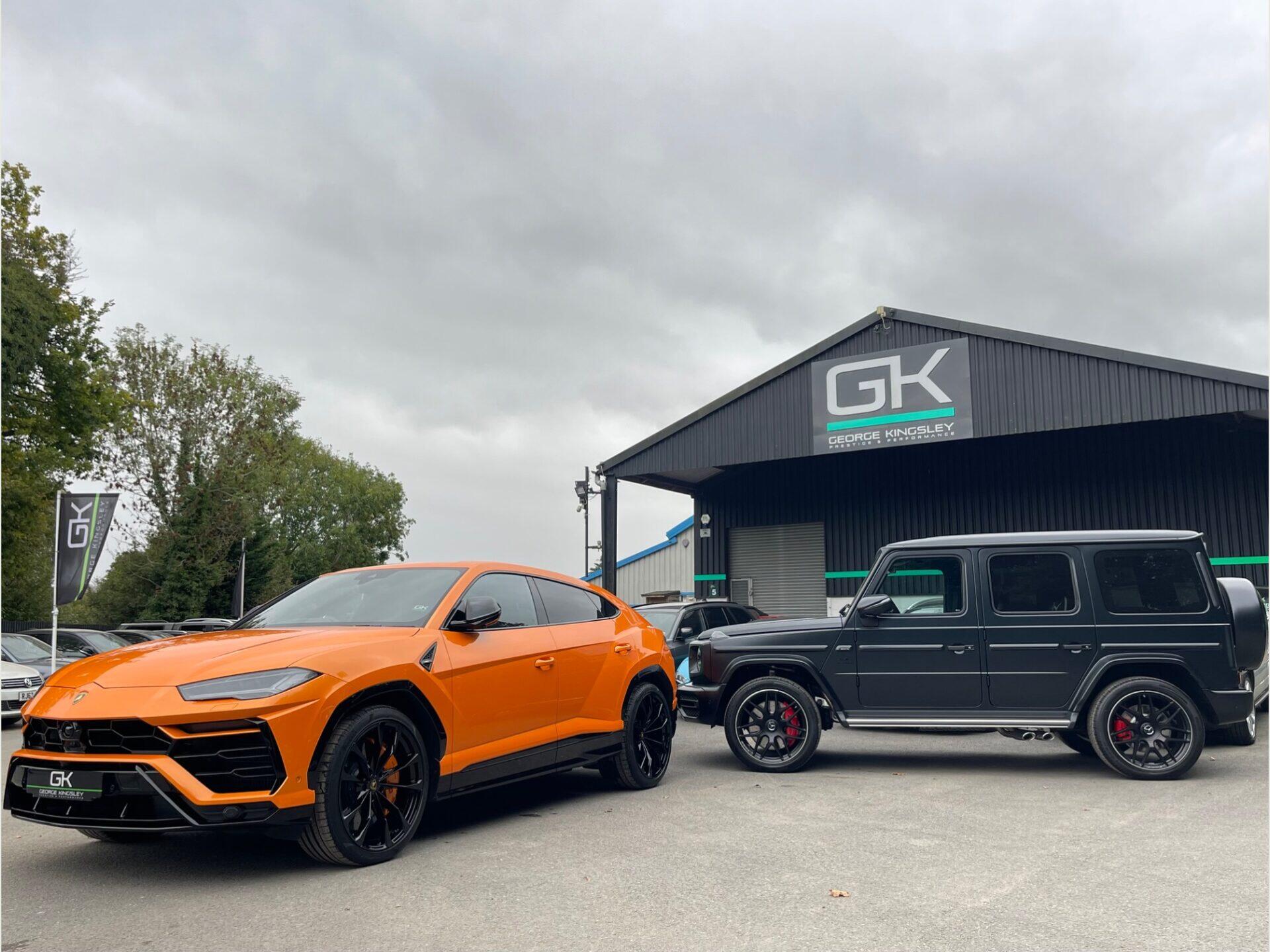Lamborghini Urus view 97