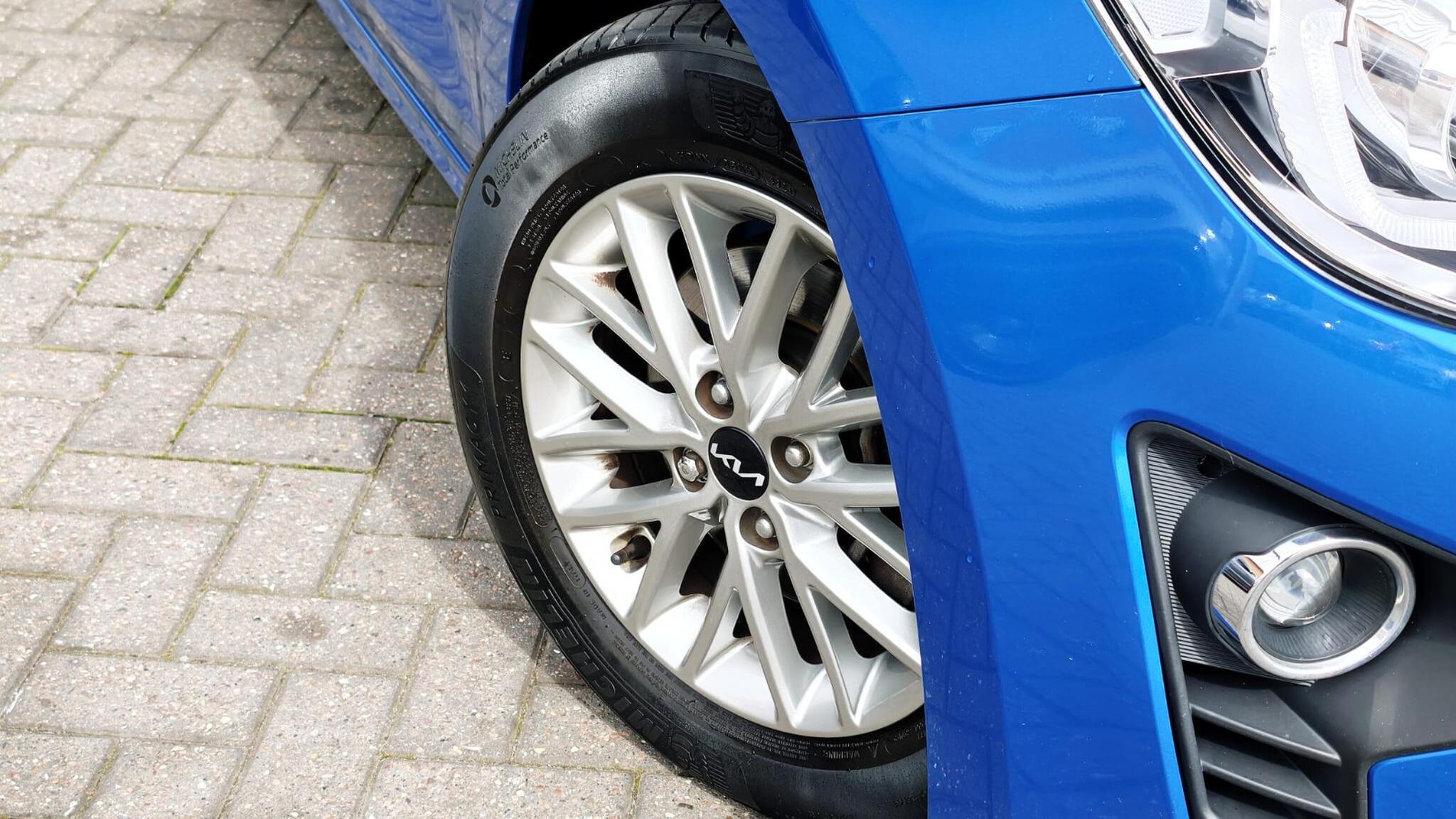 Kia Rio view 10