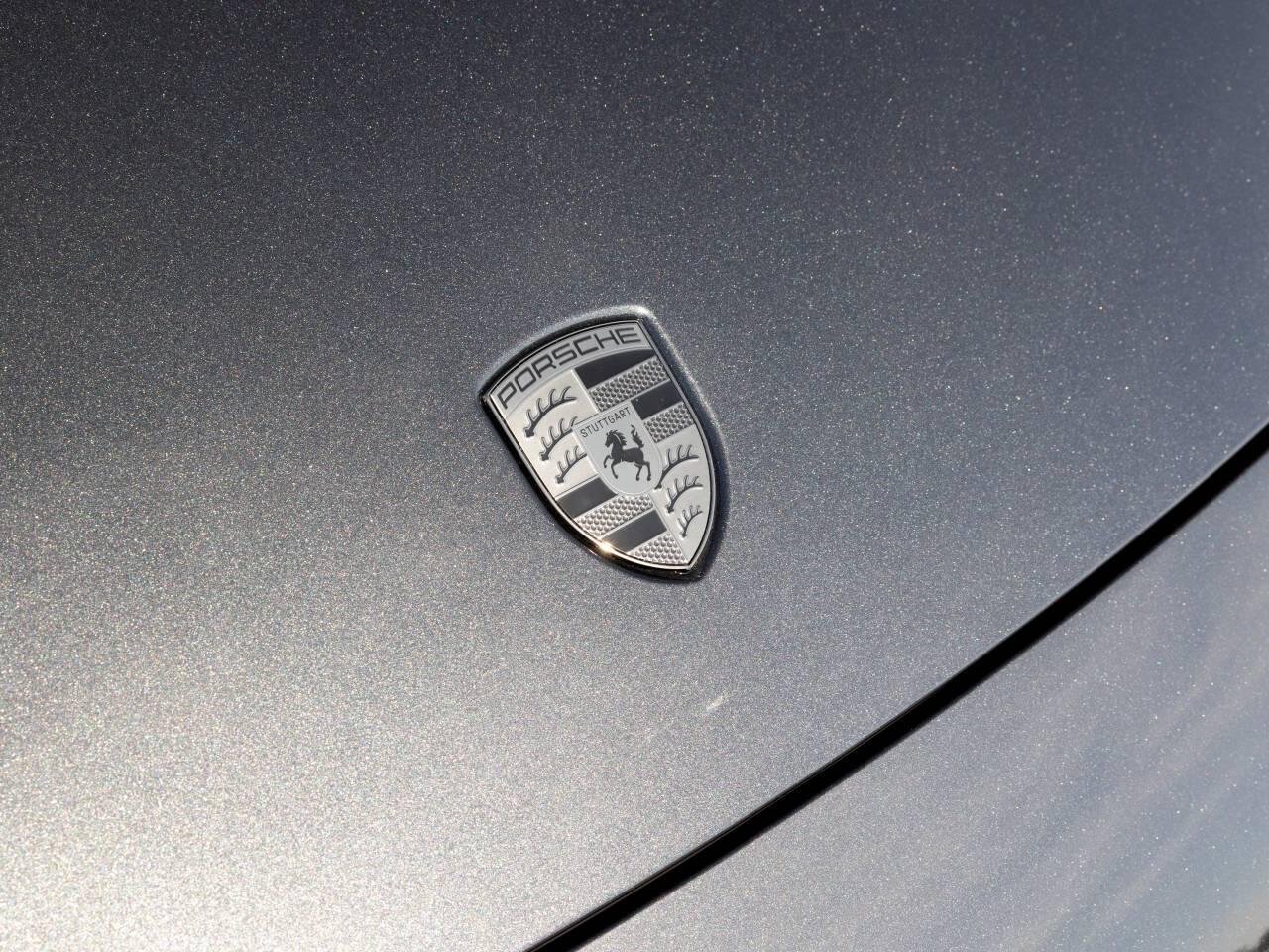 Porsche Macan view 25