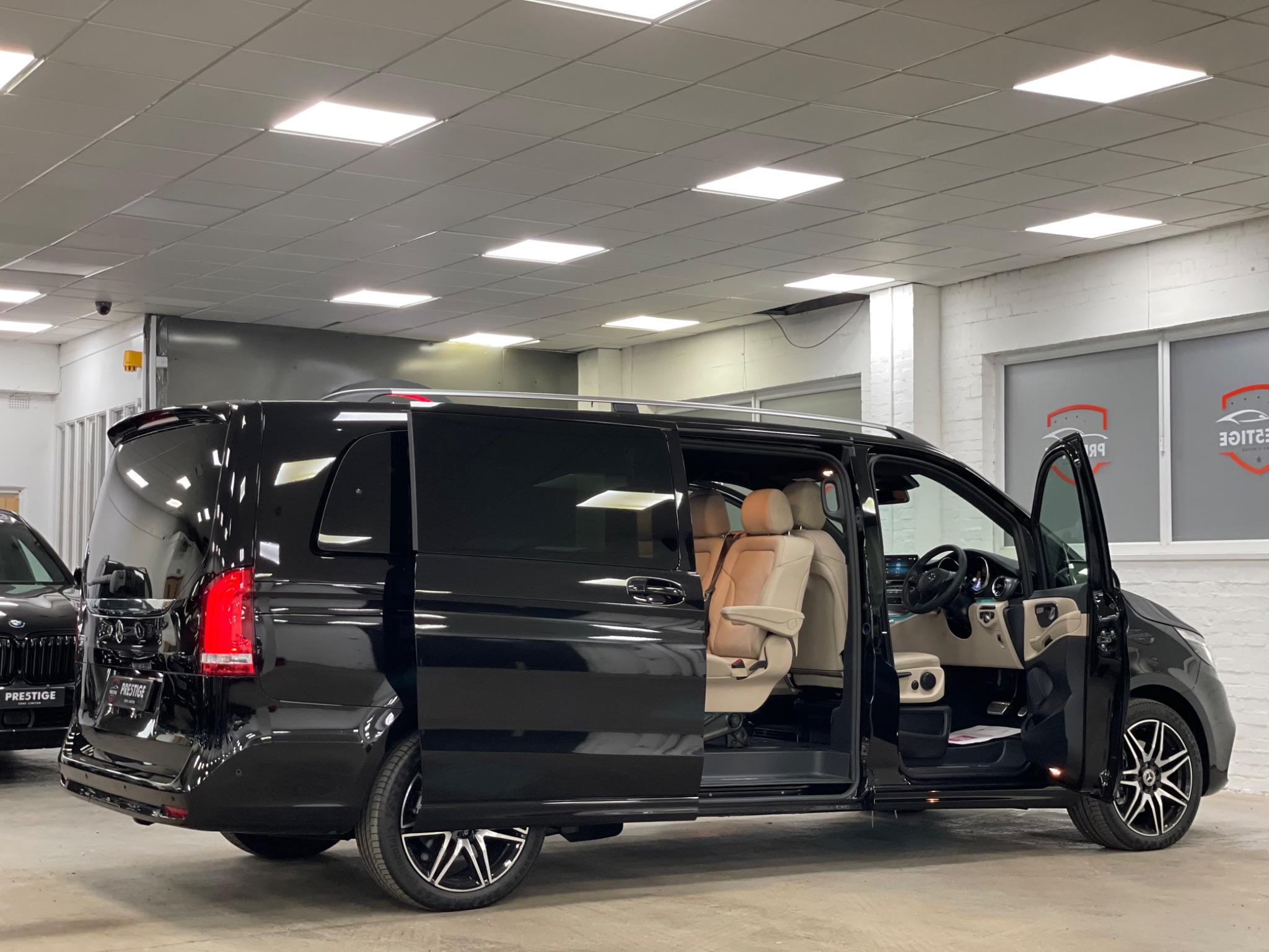 Mercedes-Benz V-Class view 18