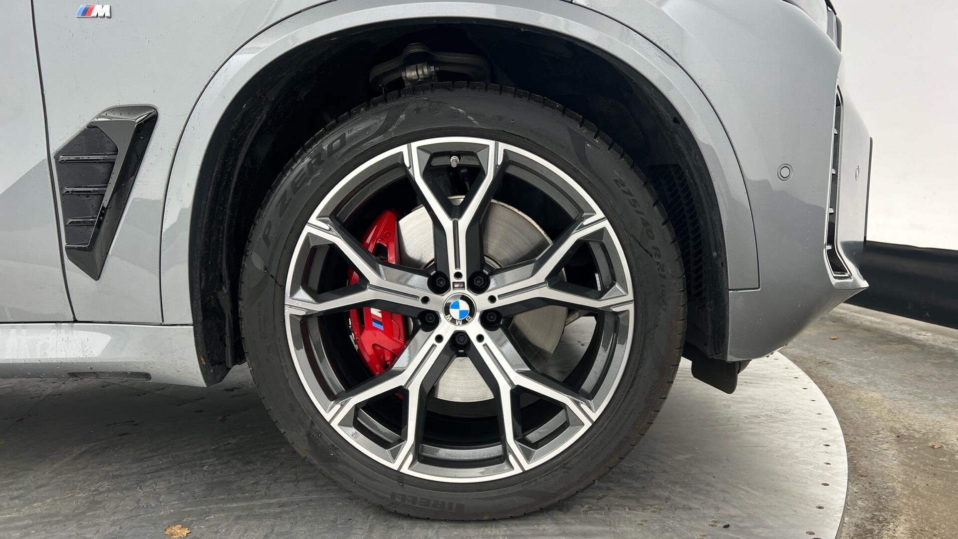 BMW X5 view 14